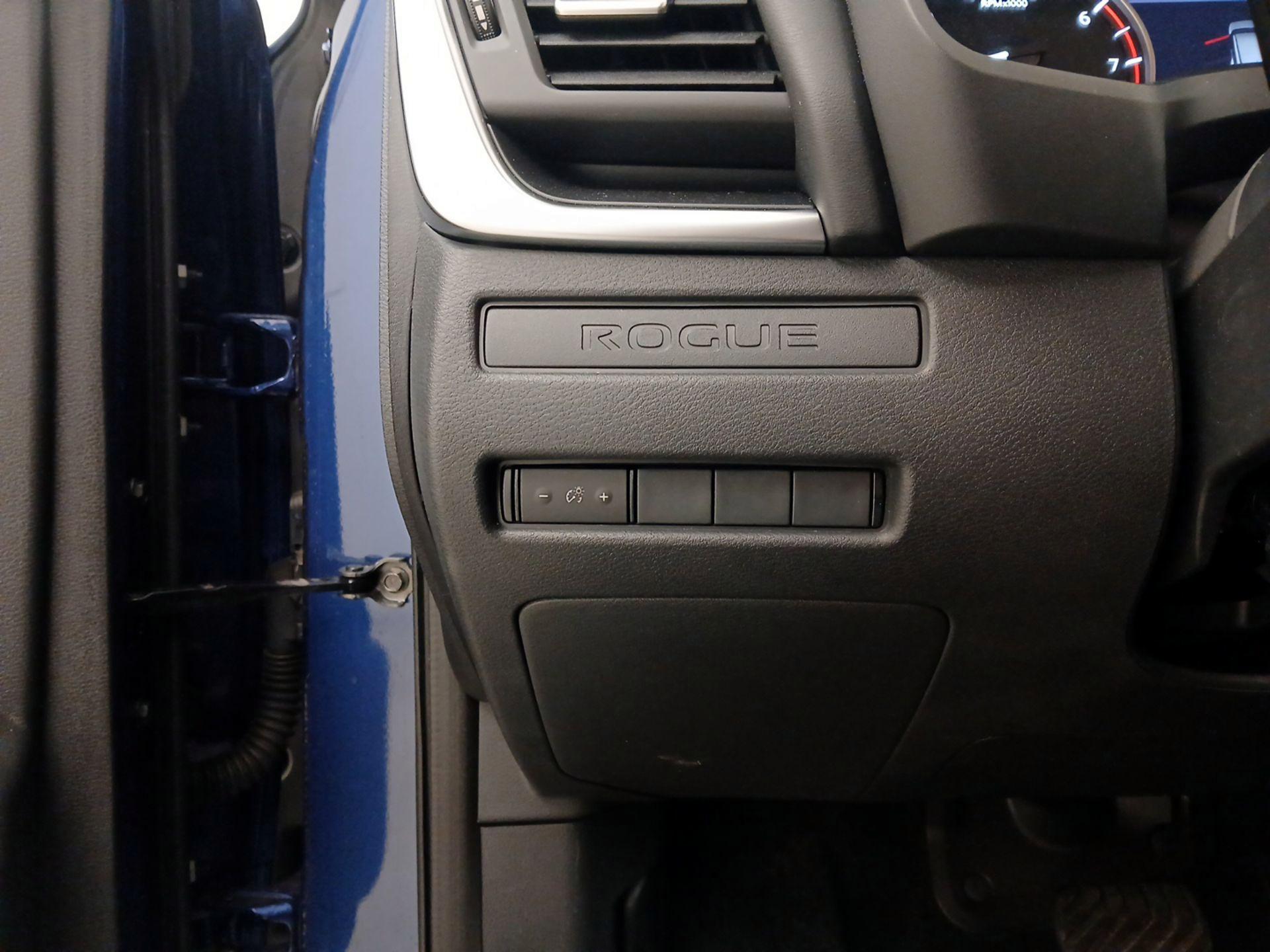 Thumbnail: 2023 Nissan Rogue - 13