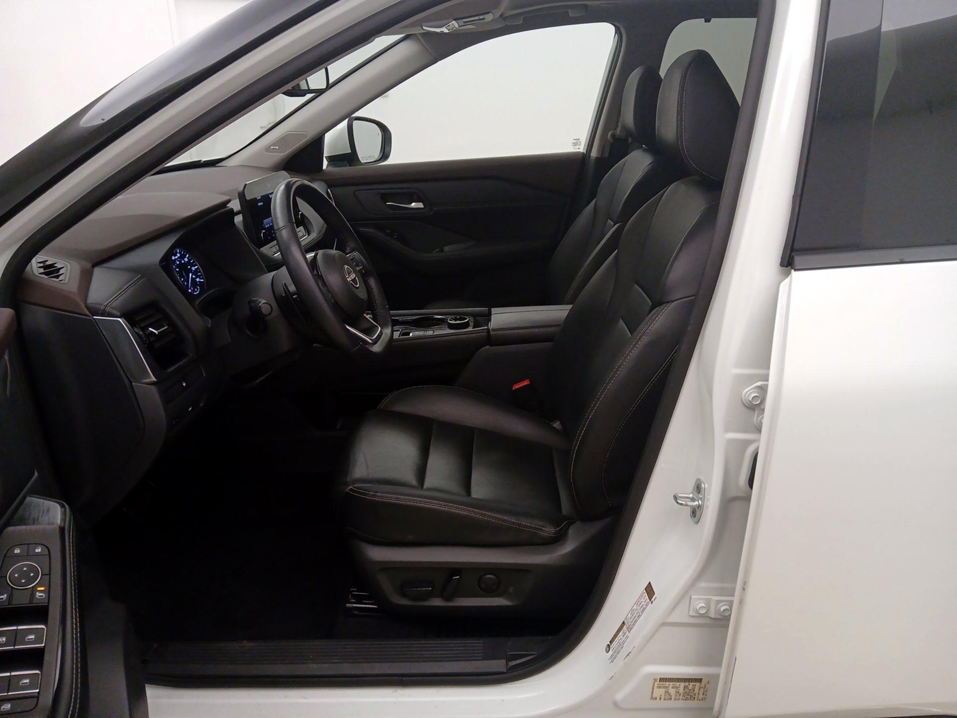 Thumbnail: 2023 Nissan Rogue - 11