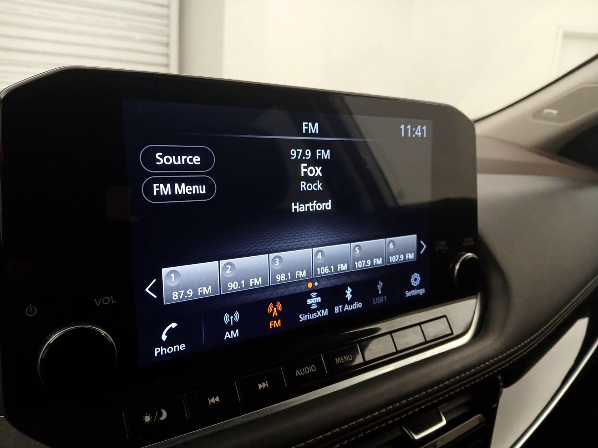 Thumbnail: 2023 Nissan Rogue - 15