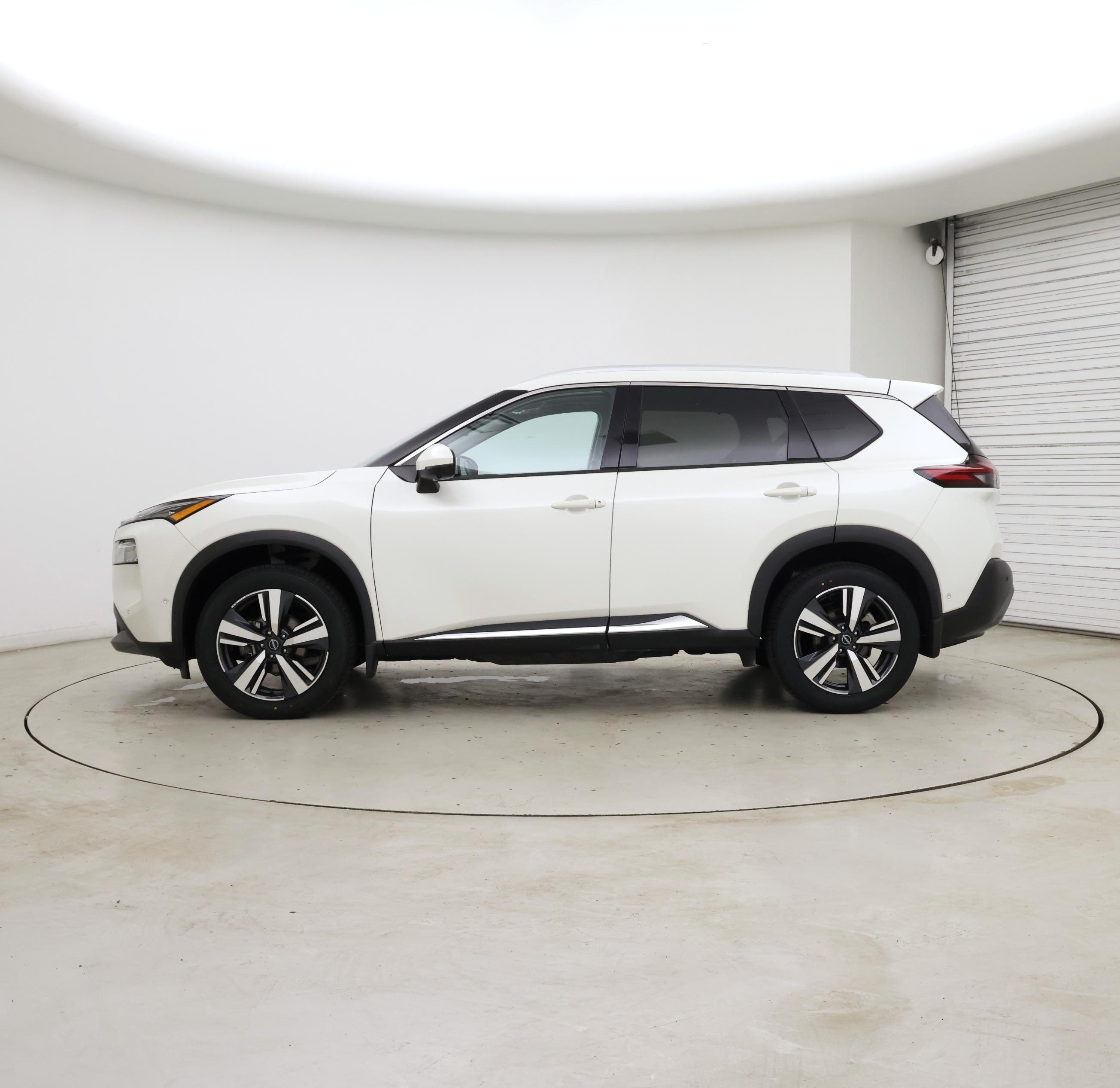 Thumbnail: 2023 Nissan Rogue - 3