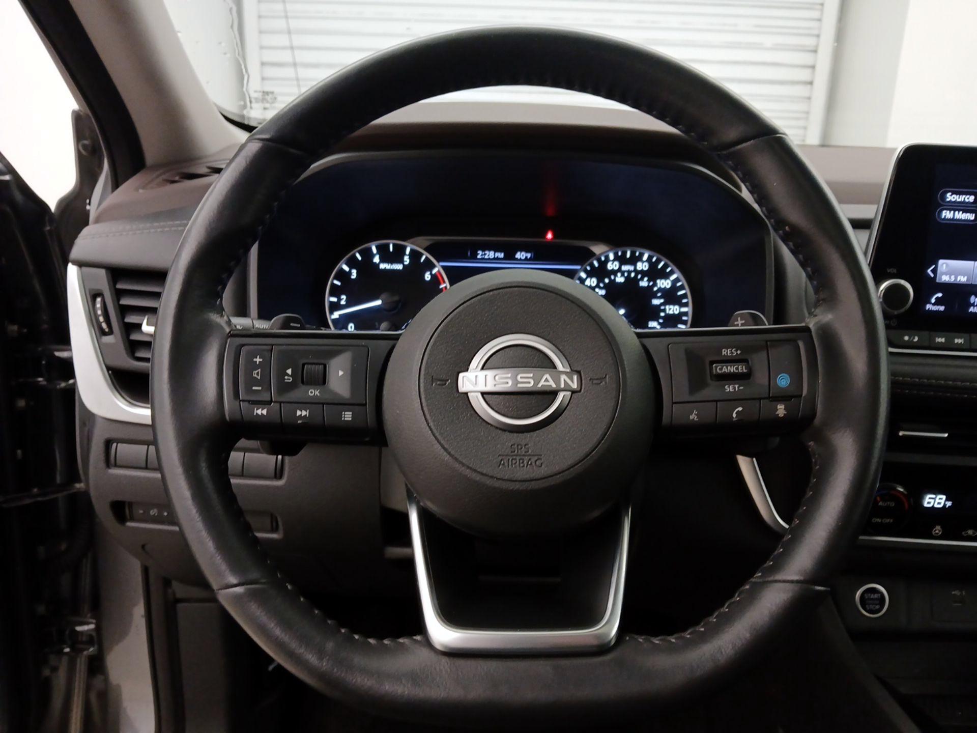 Thumbnail: 2023 Nissan Rogue - 10