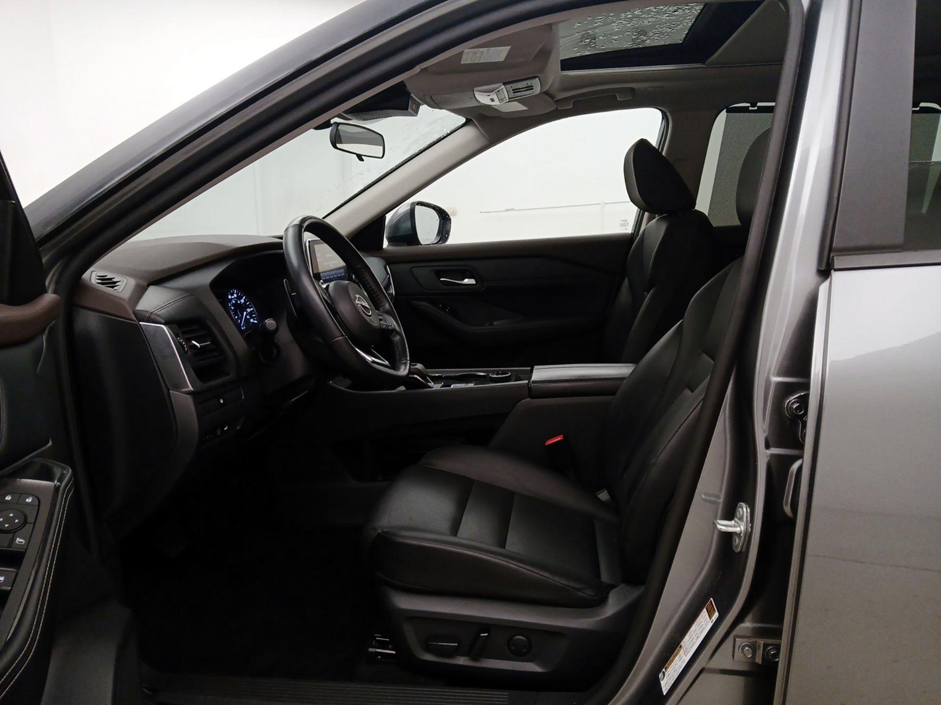 Thumbnail: 2023 Nissan Rogue - 11