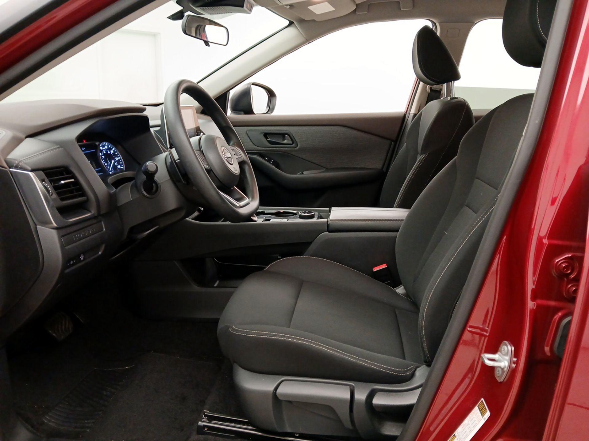 Thumbnail: 2023 Nissan Rogue - 11