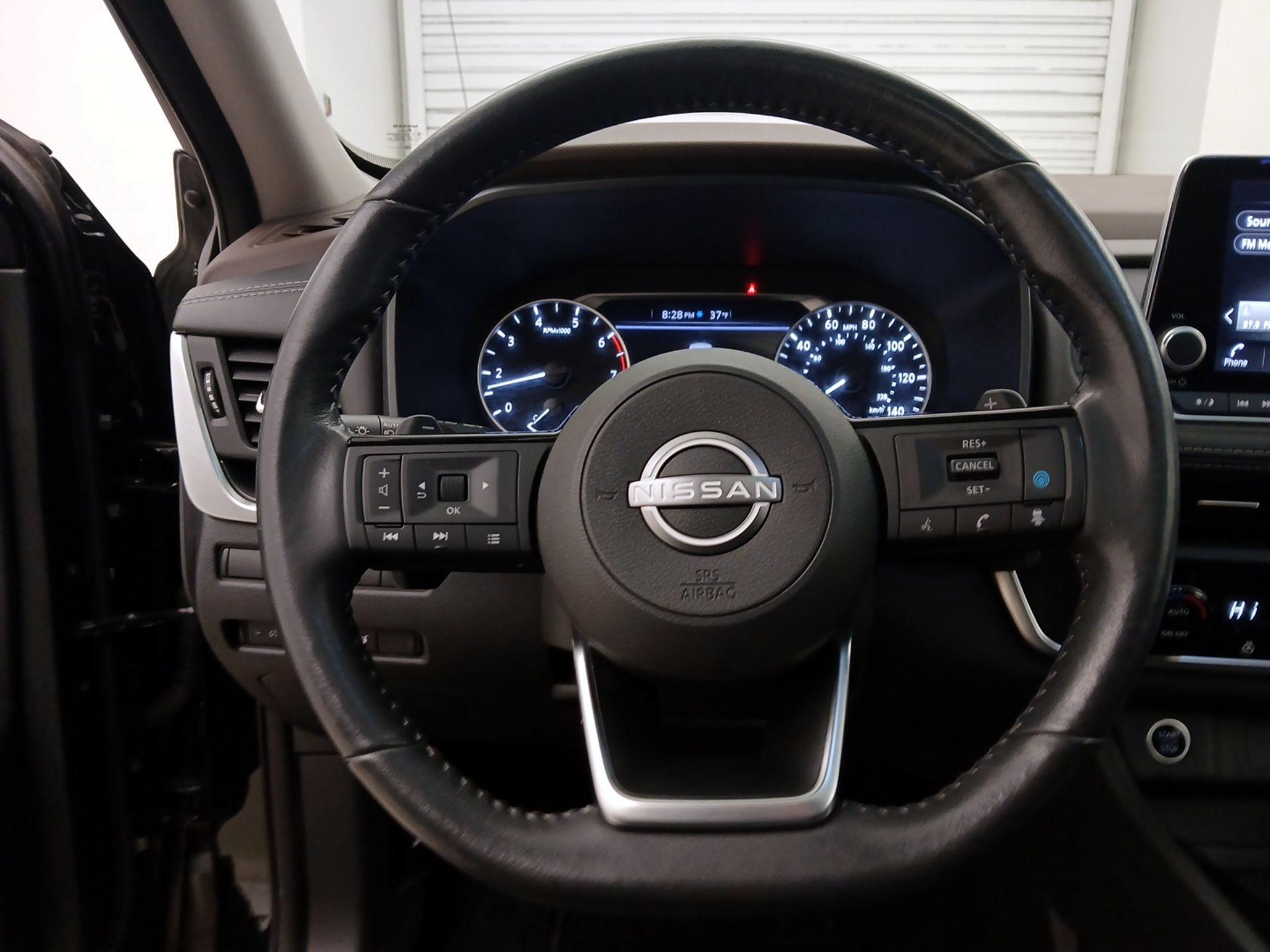 Thumbnail: 2023 Nissan Rogue - 10