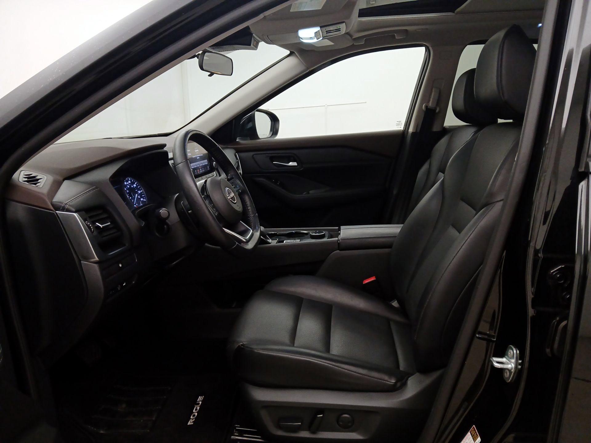 Thumbnail: 2023 Nissan Rogue - 11