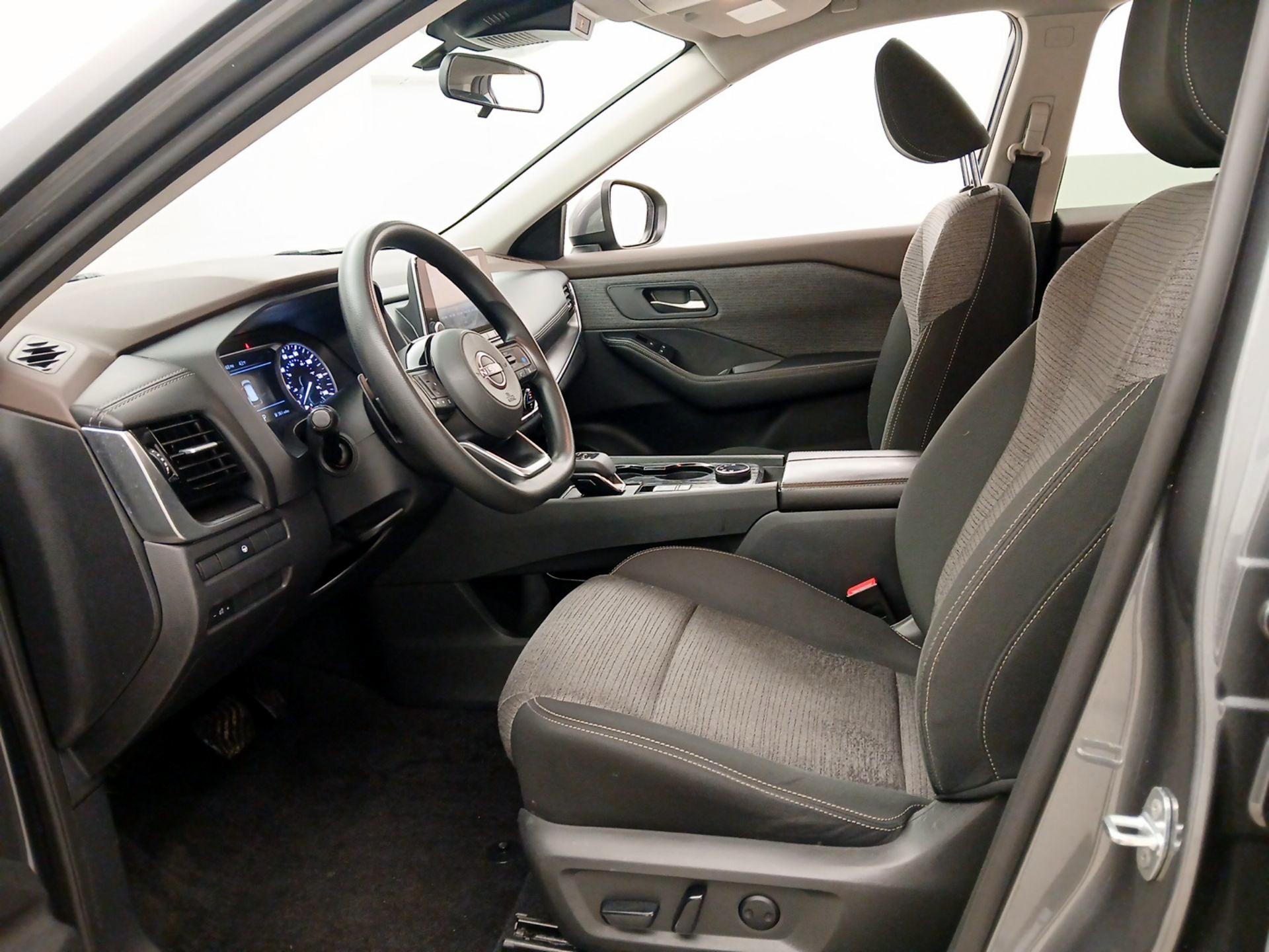 Thumbnail: 2023 Nissan Rogue - 11