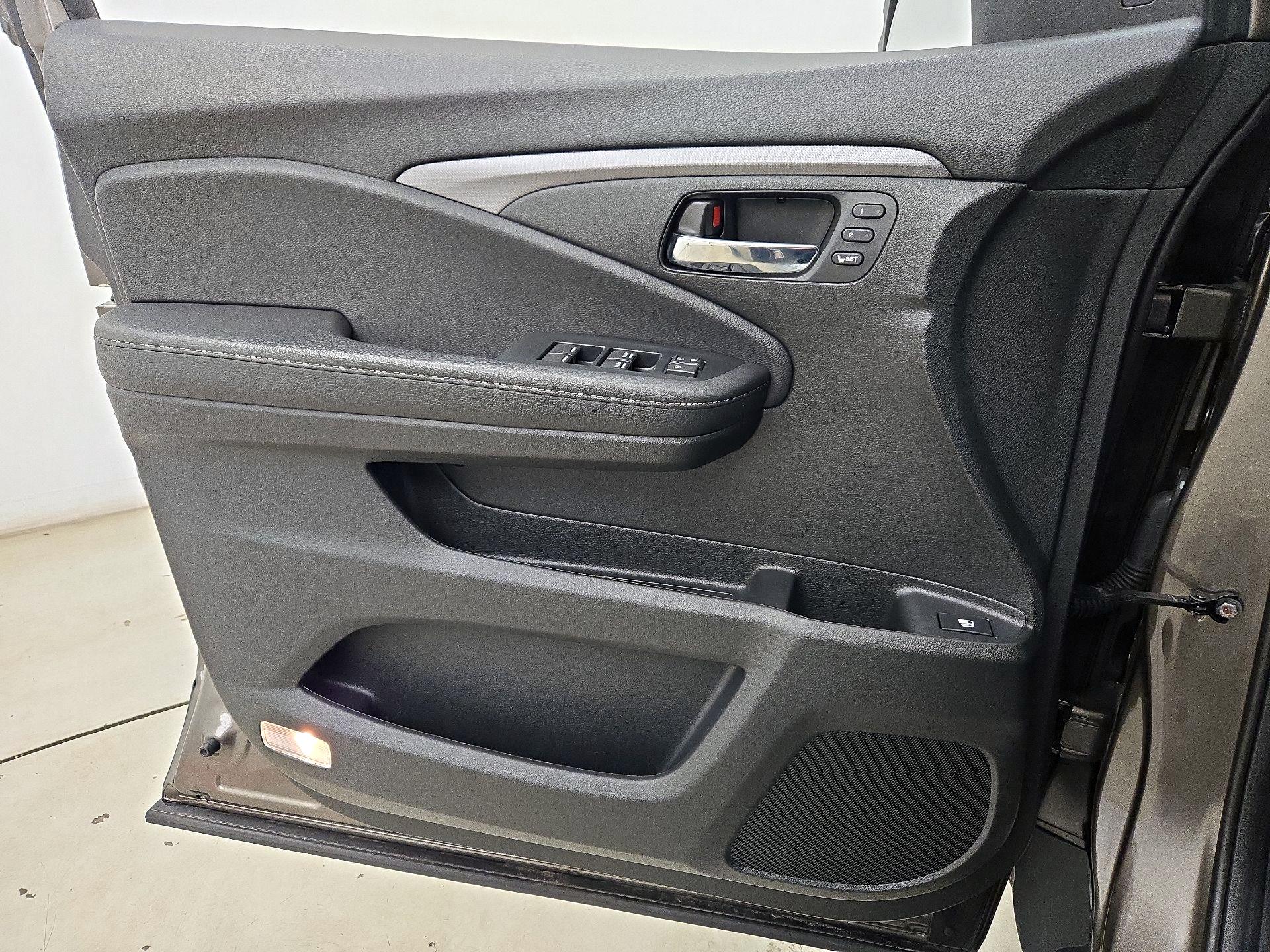 Thumbnail: 2023 Honda Ridgeline - 12