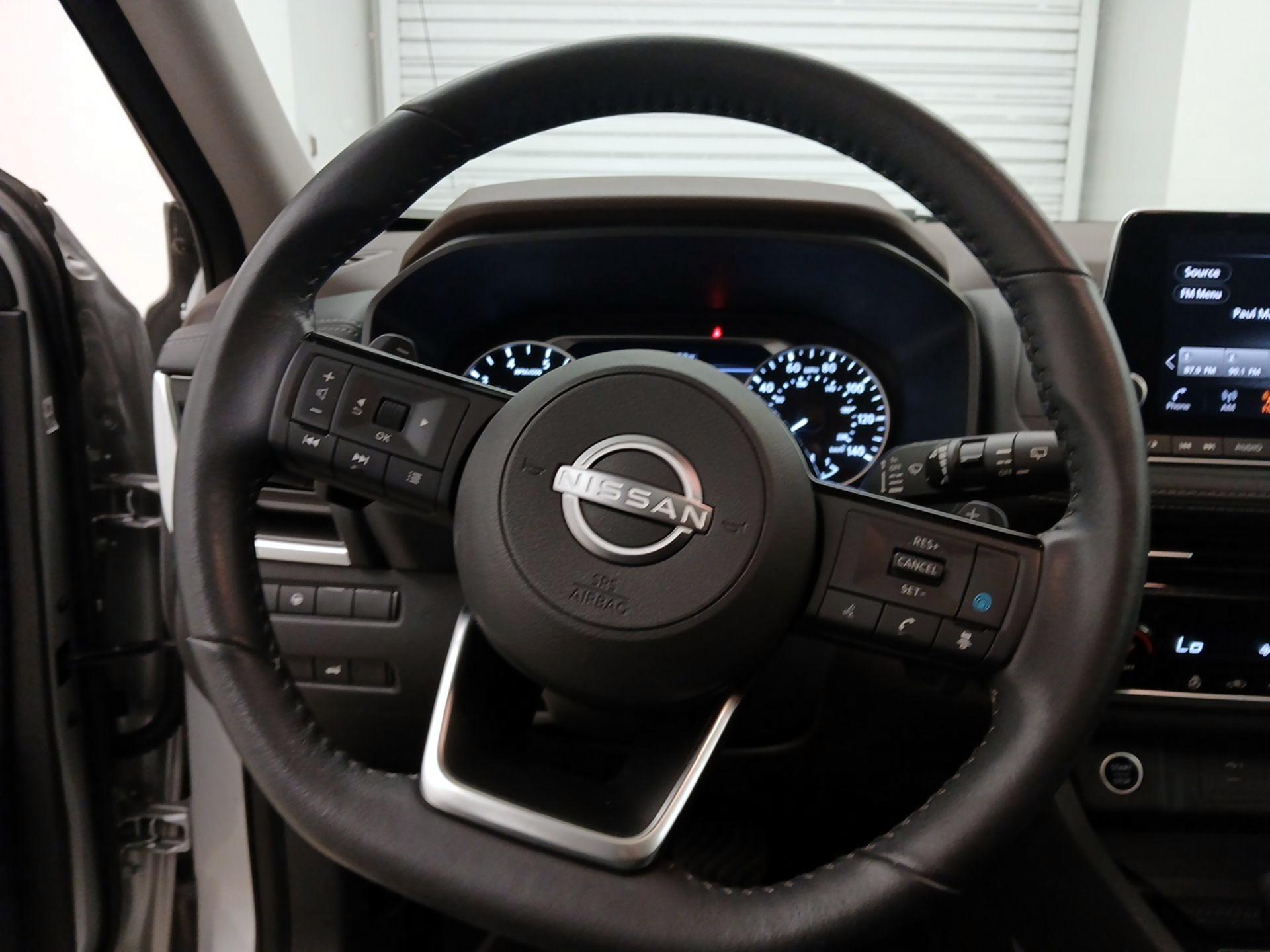 Thumbnail: 2023 Nissan Rogue - 10