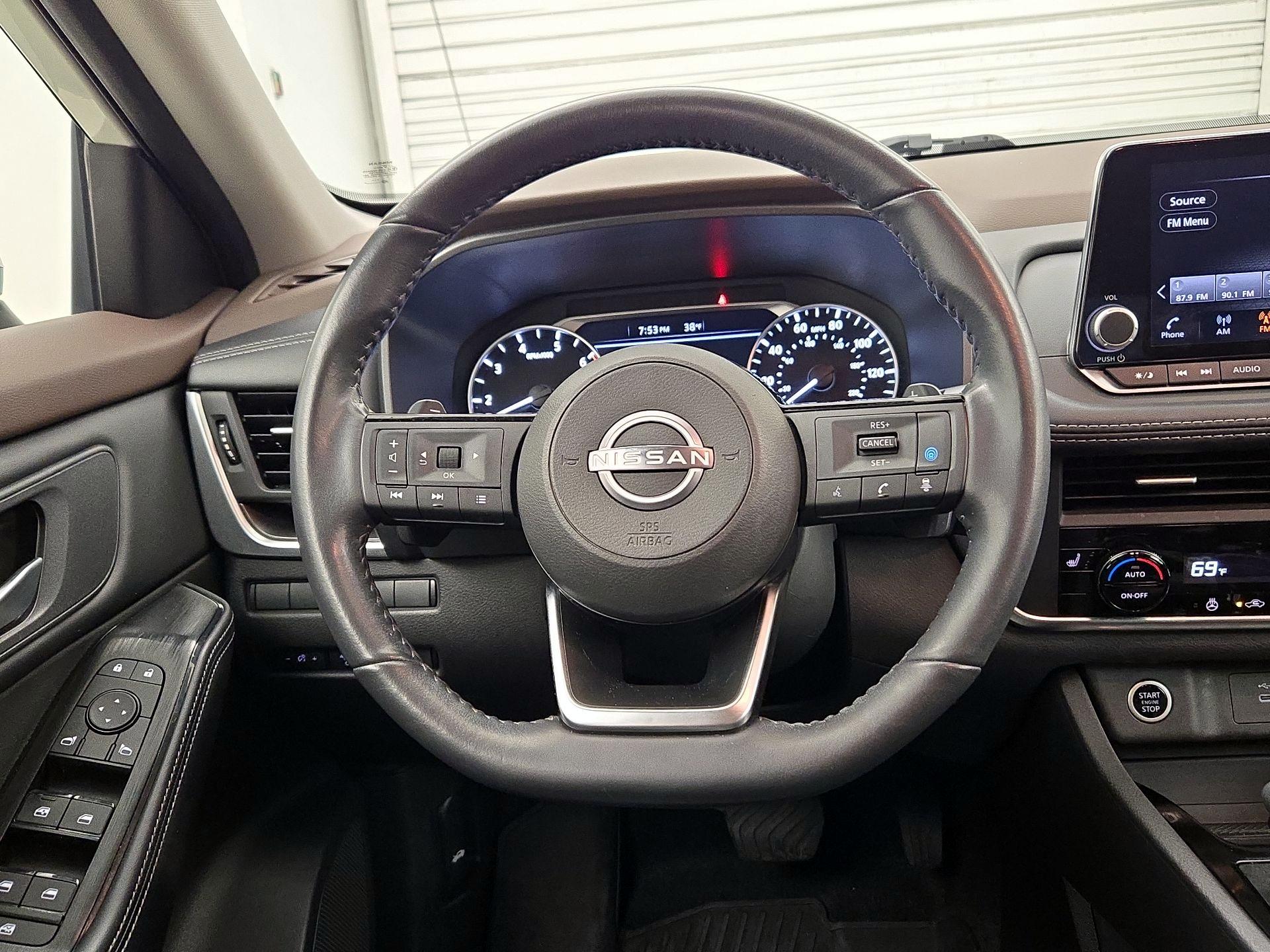 Thumbnail: 2023 Nissan Rogue - 10