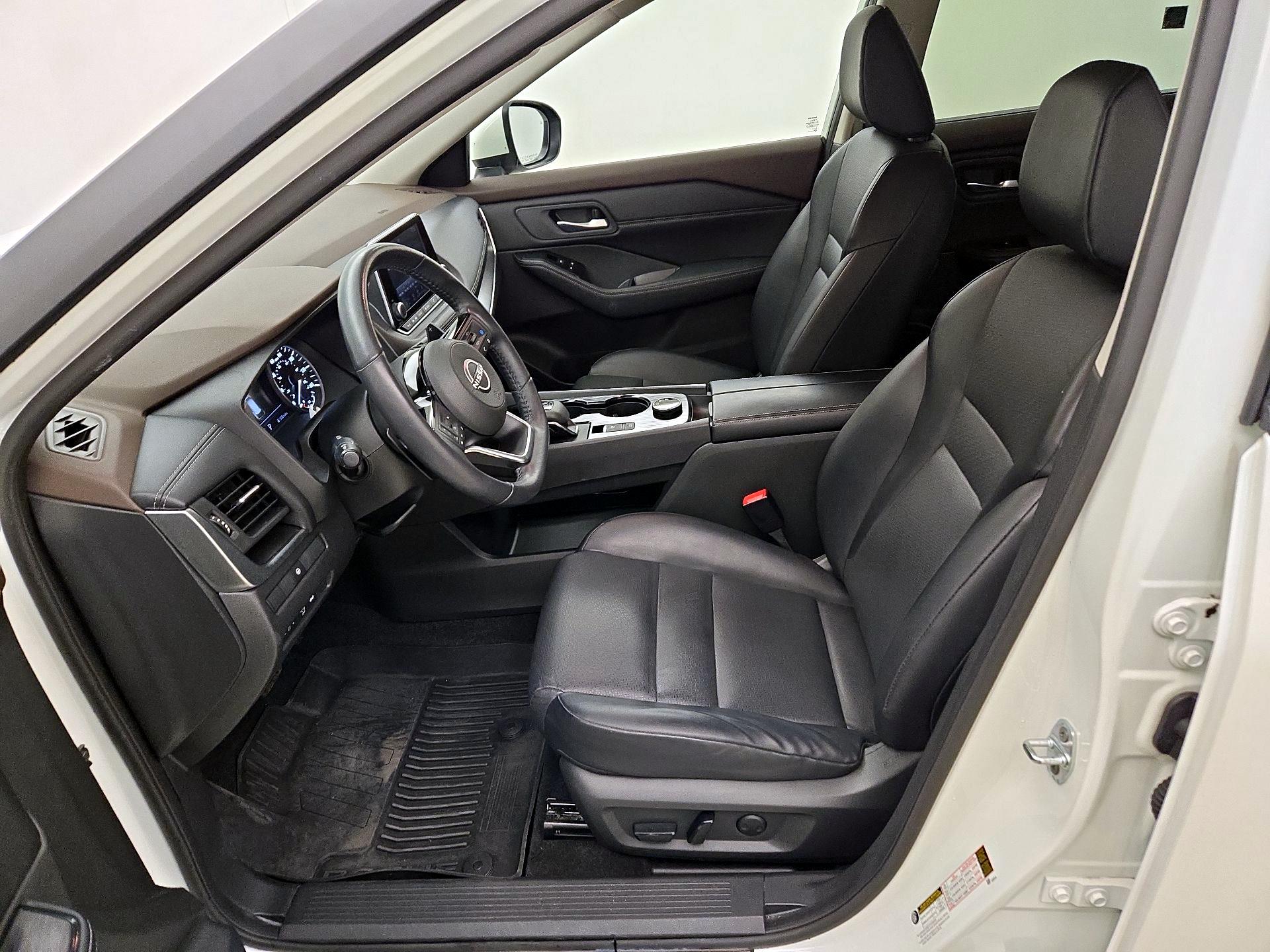 Thumbnail: 2023 Nissan Rogue - 11