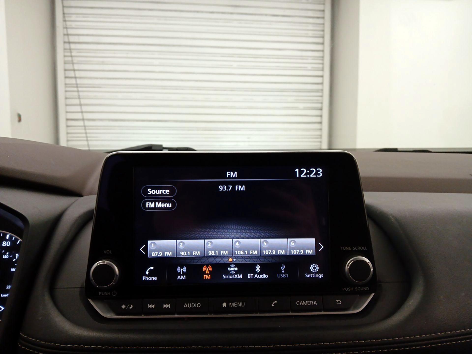 Thumbnail: 2023 Nissan Rogue - 15