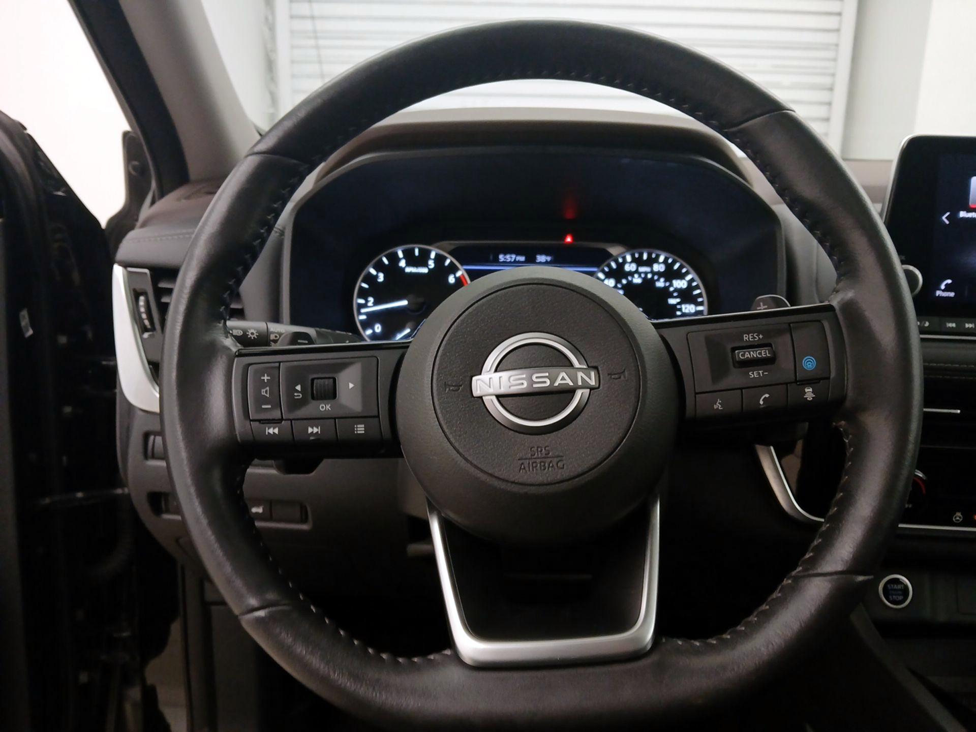 Thumbnail: 2023 Nissan Rogue - 10