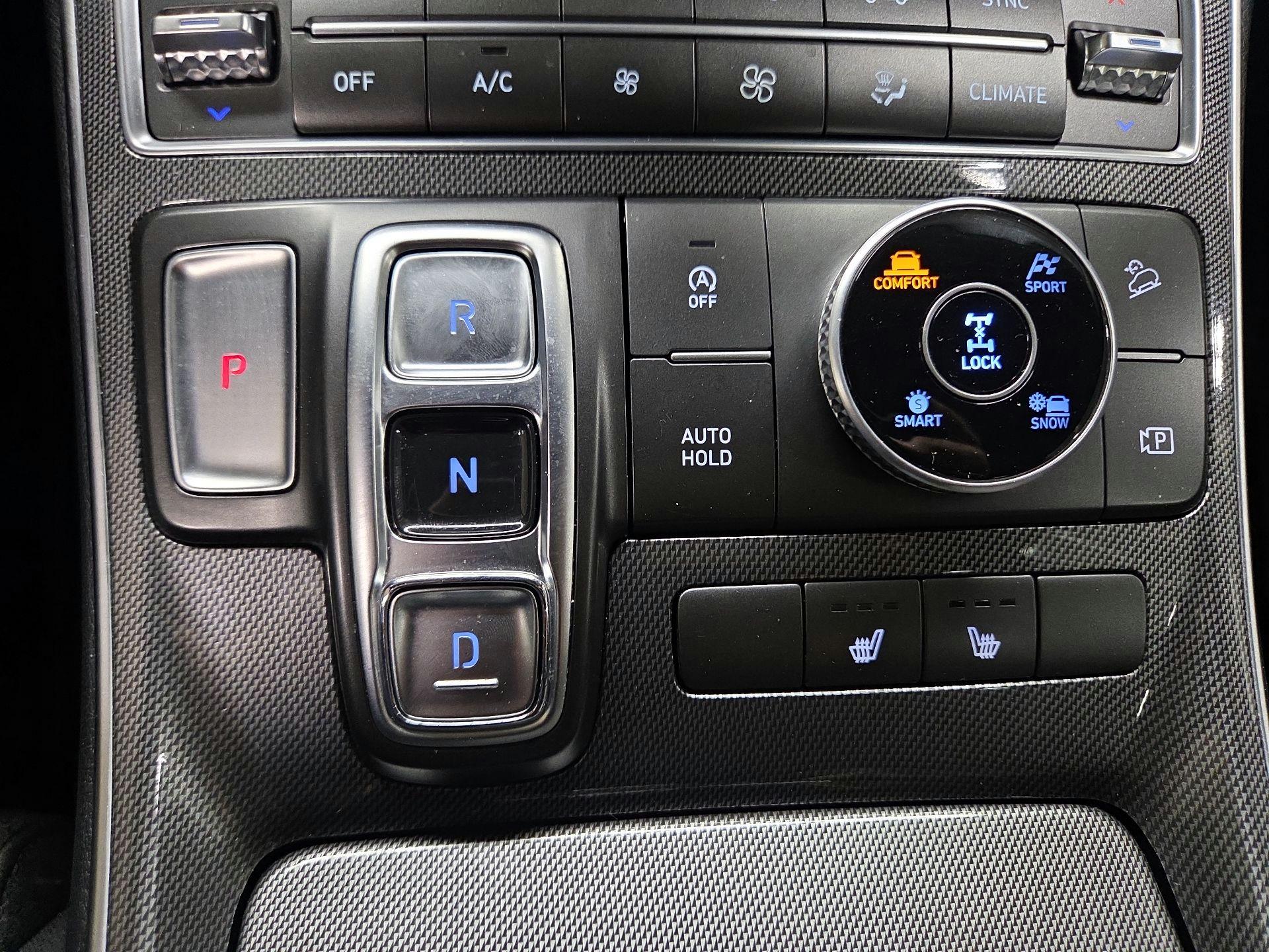 Thumbnail: 2023 Hyundai Santa Fe - 18