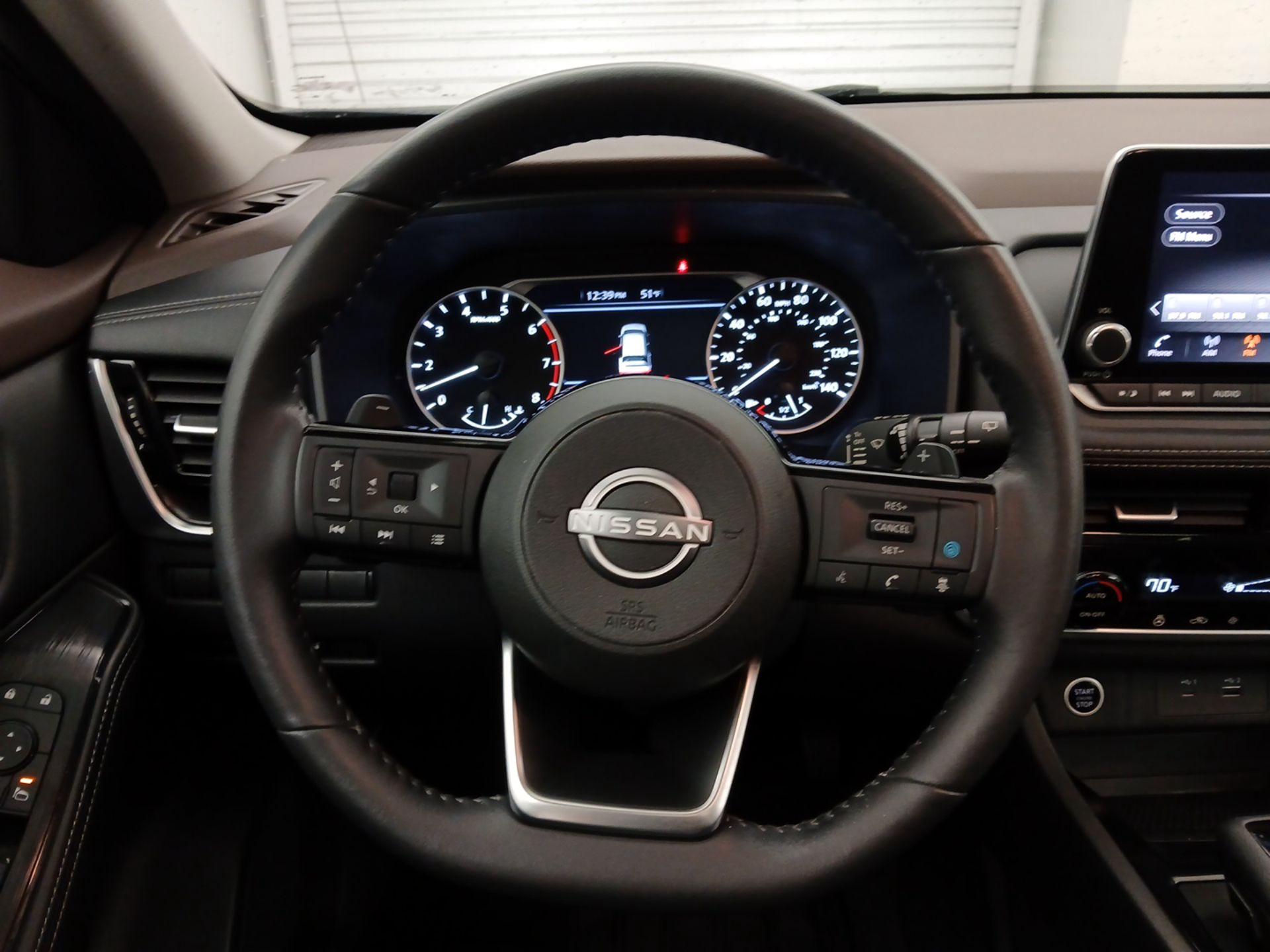 Thumbnail: 2023 Nissan Rogue - 10