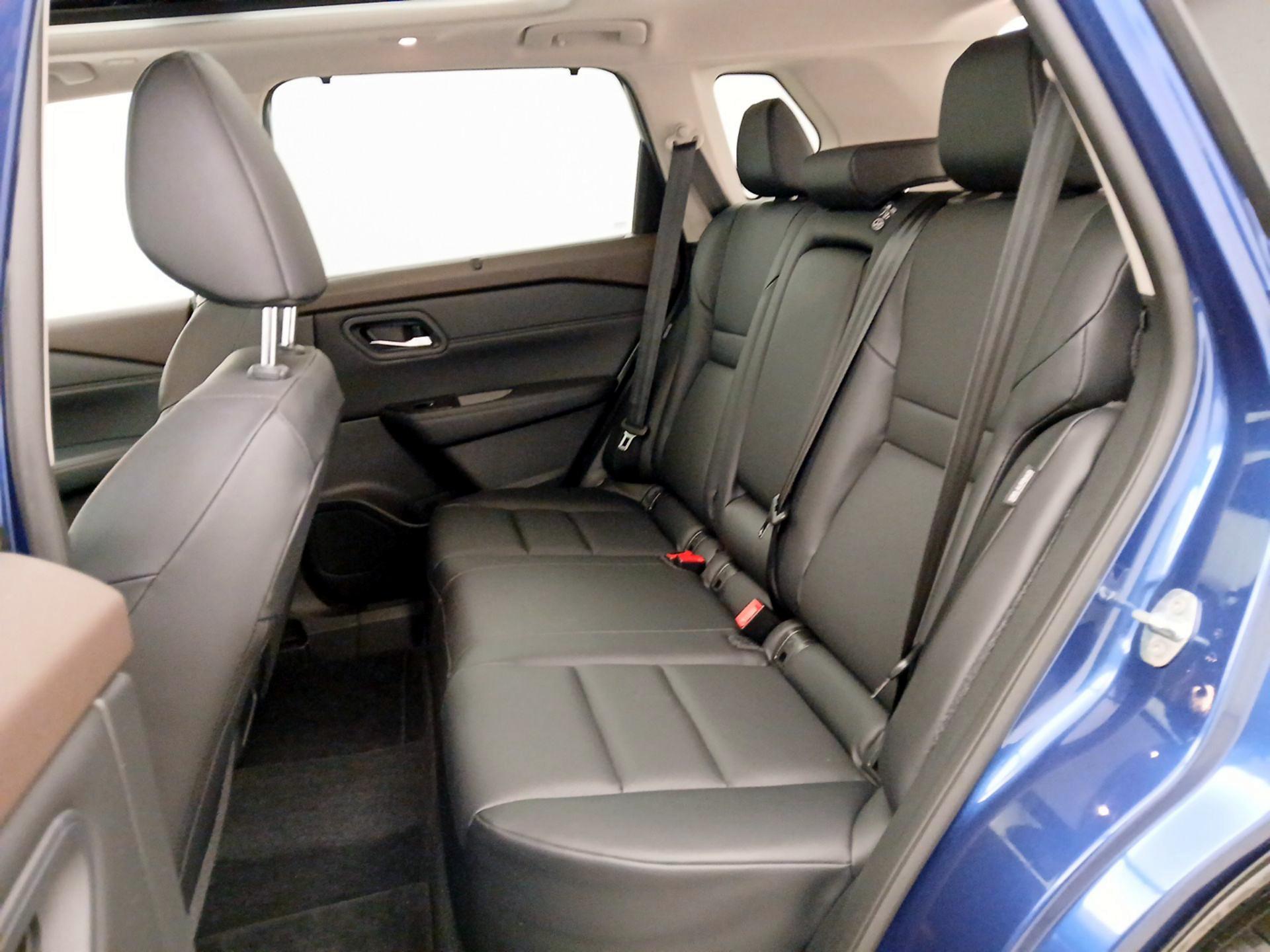 Thumbnail: 2023 Nissan Rogue - 20