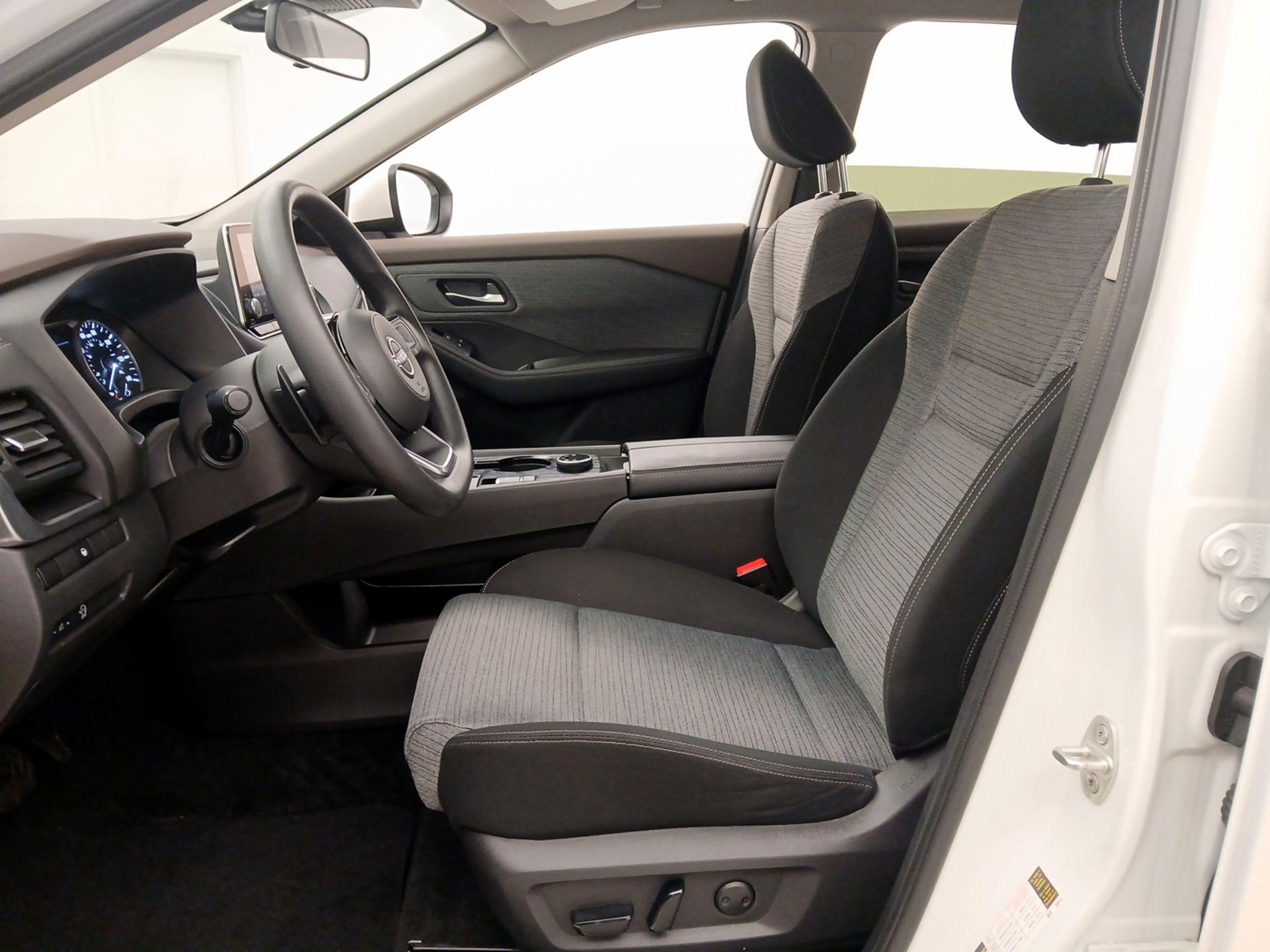 Thumbnail: 2023 Nissan Rogue - 11