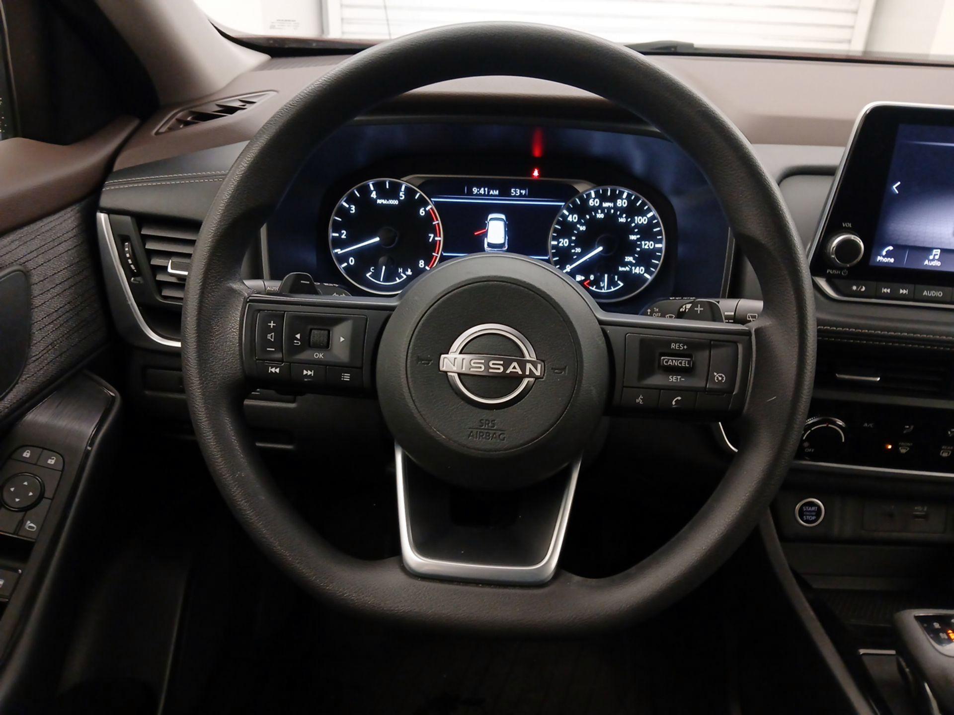 Thumbnail: 2023 Nissan Rogue - 10