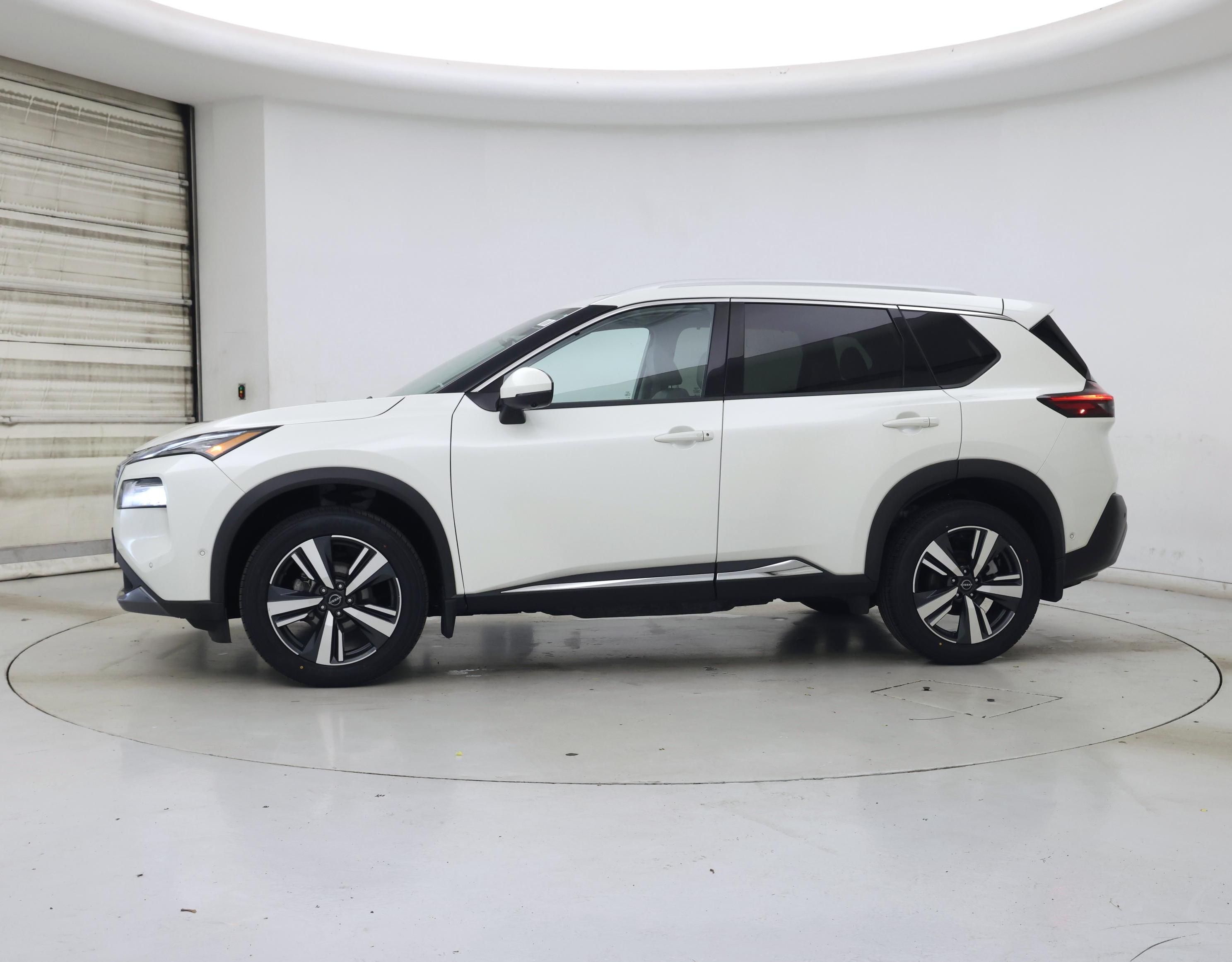 Thumbnail: 2023 Nissan Rogue - 3
