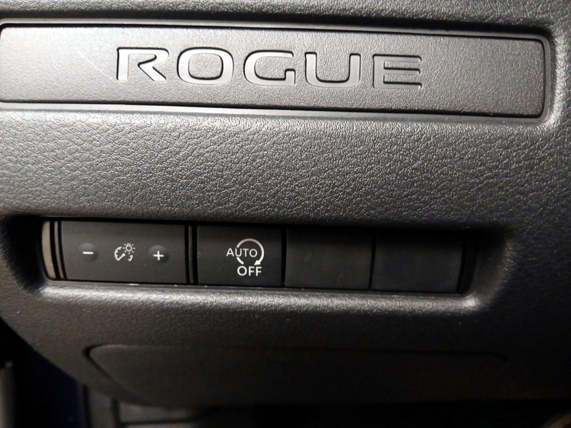 Thumbnail: 2023 Nissan Rogue - 13