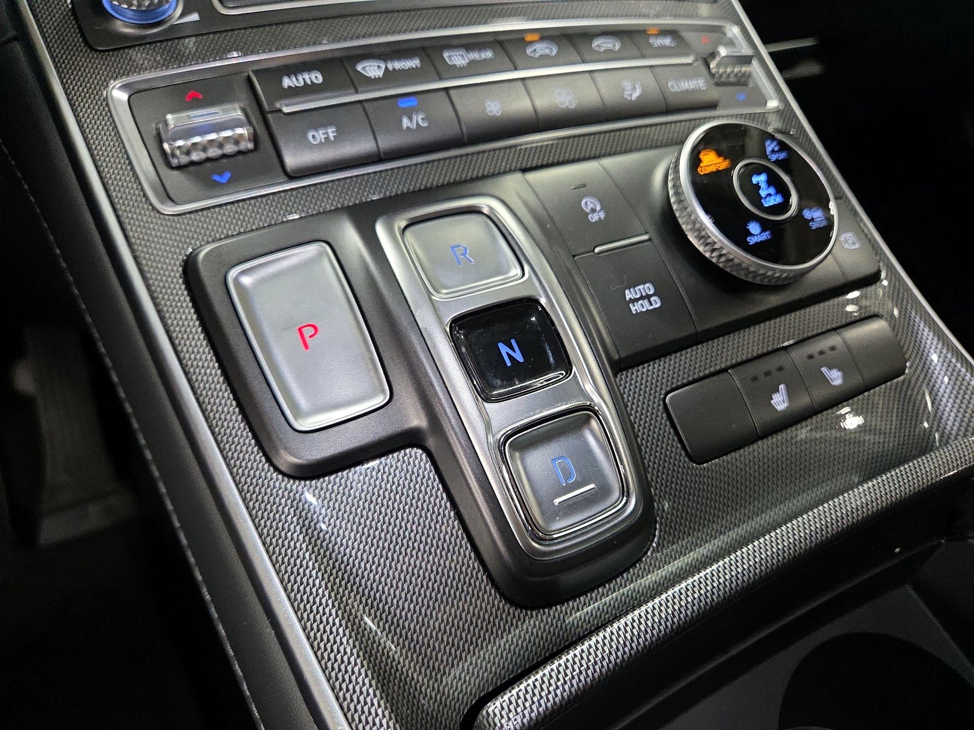 Thumbnail: 2023 Hyundai Santa Fe - 18