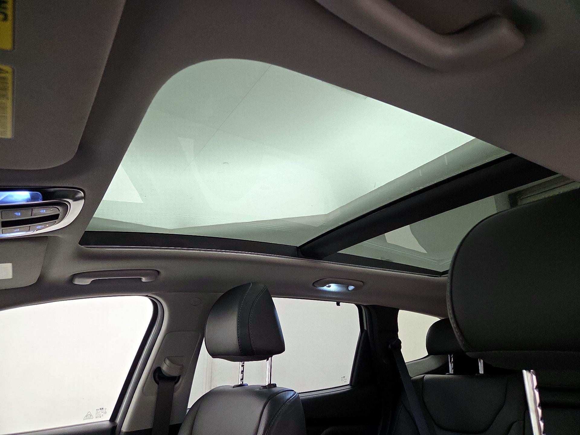 Thumbnail: 2023 Hyundai Santa Fe - 20