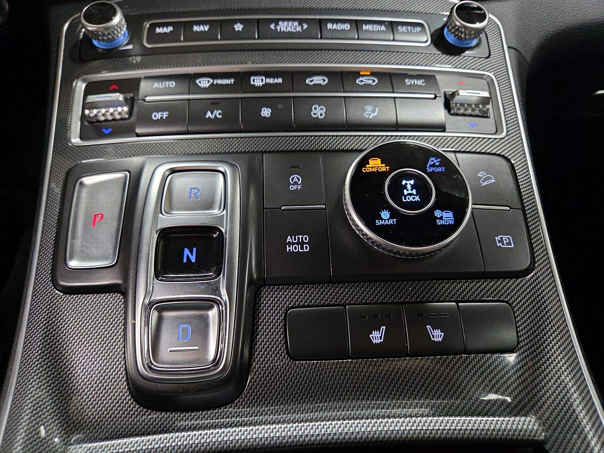 Thumbnail: 2023 Hyundai Santa Fe - 18