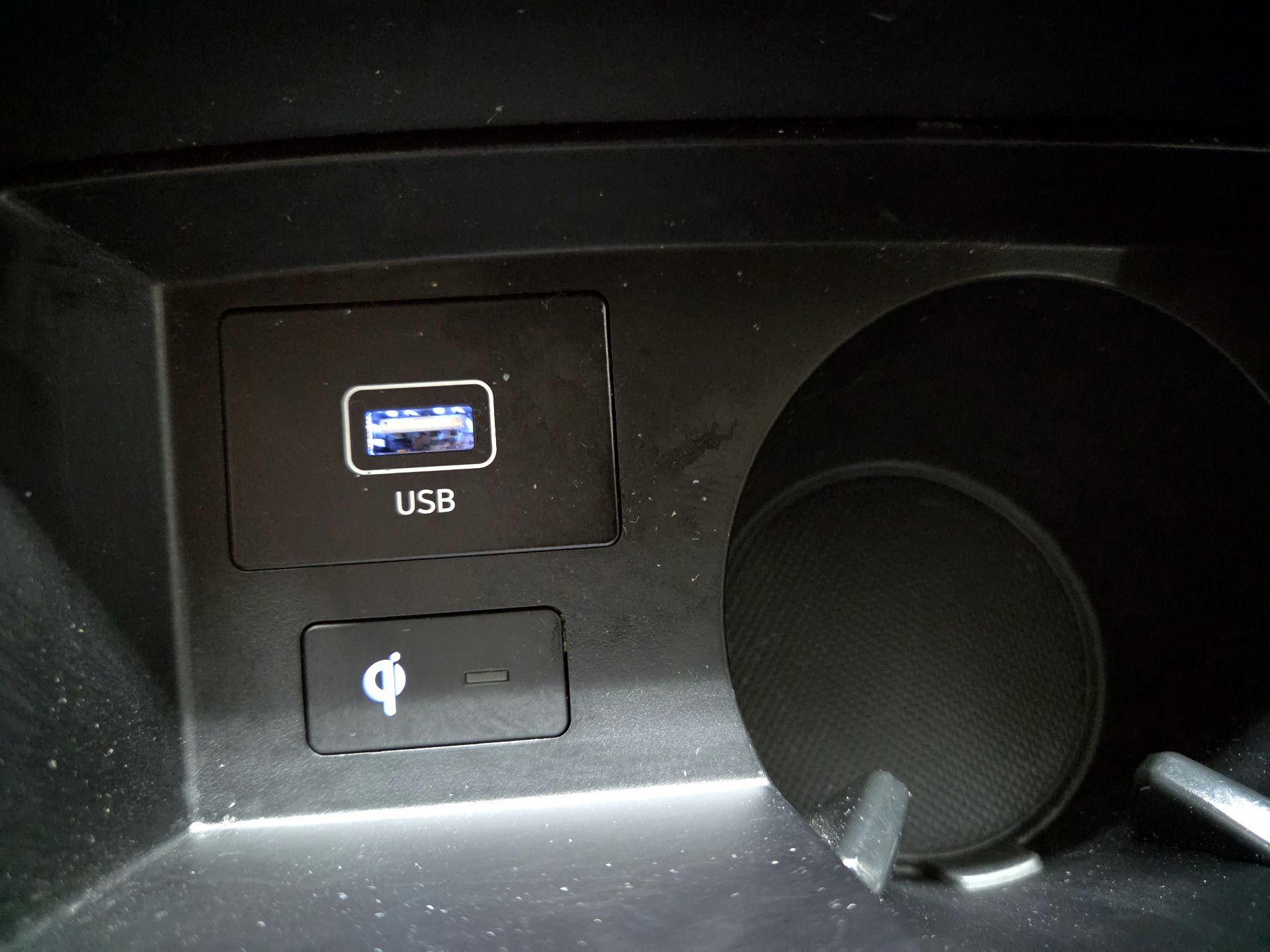 Thumbnail: 2023 Hyundai Santa Fe - 19