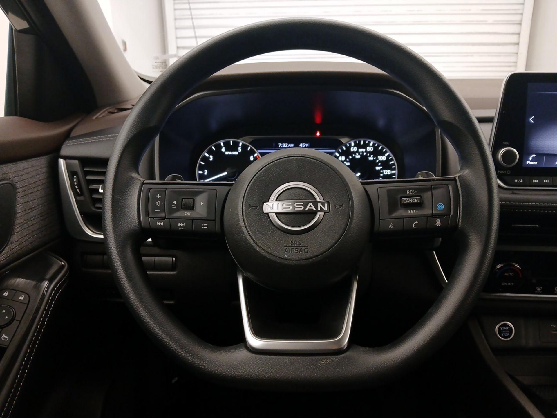 Thumbnail: 2023 Nissan Rogue - 10