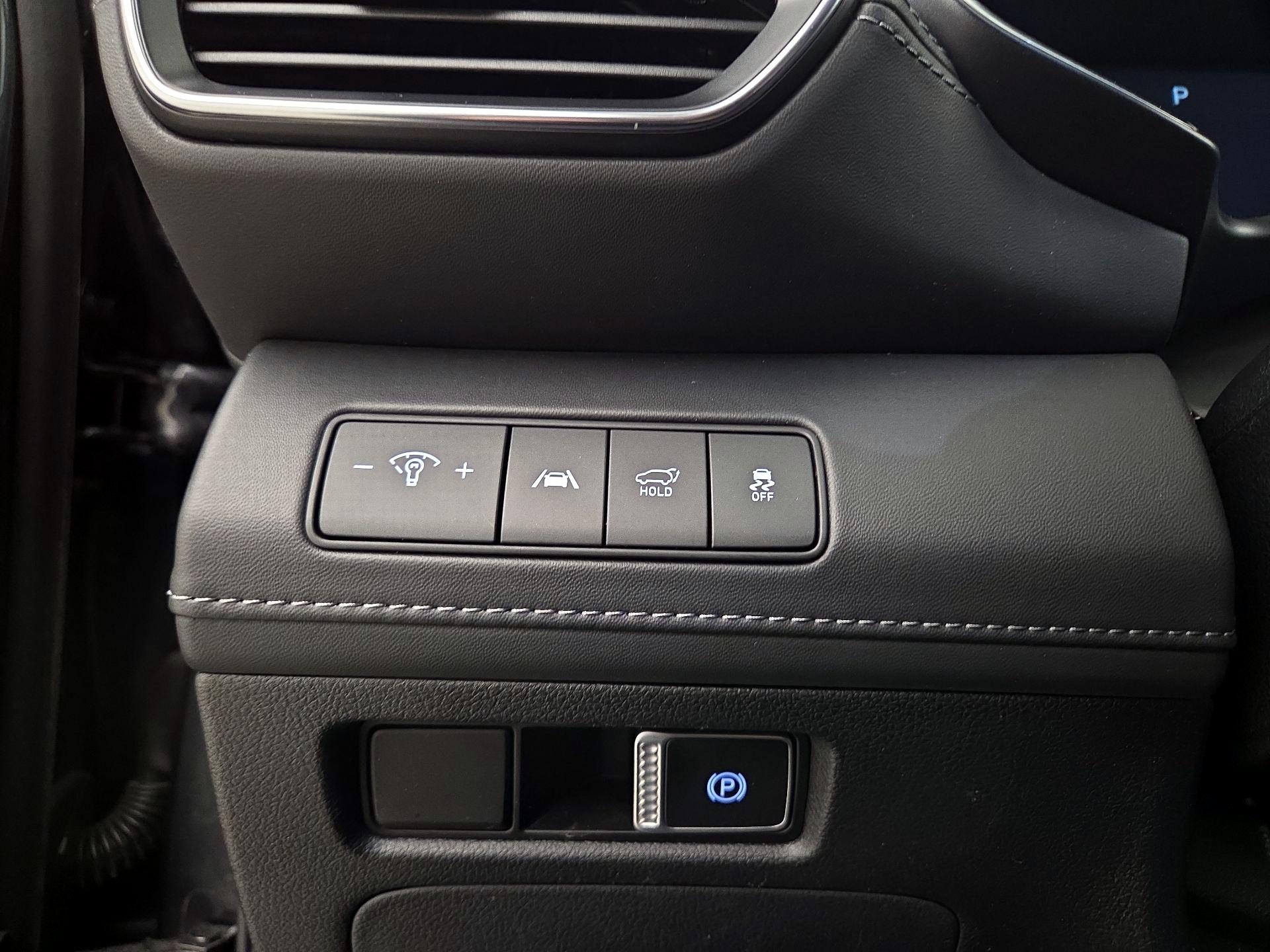 Thumbnail: 2023 Hyundai Santa Fe - 13