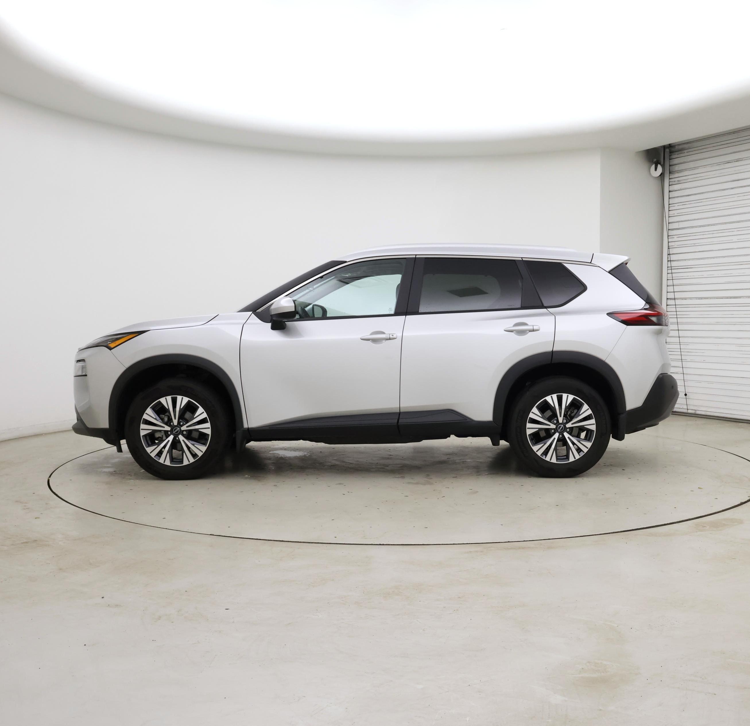 Thumbnail: 2023 Nissan Rogue - 3