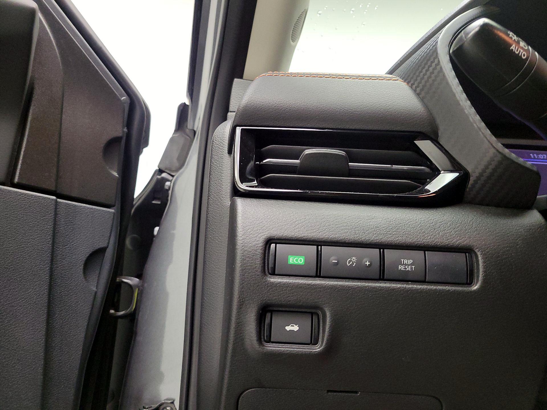 Thumbnail: 2022 Nissan Sentra - 11