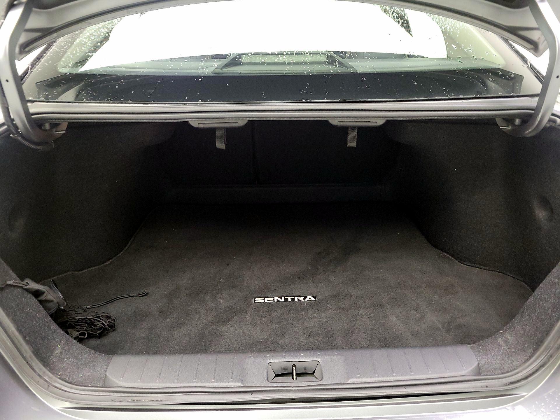 Thumbnail: 2022 Nissan Sentra - 18