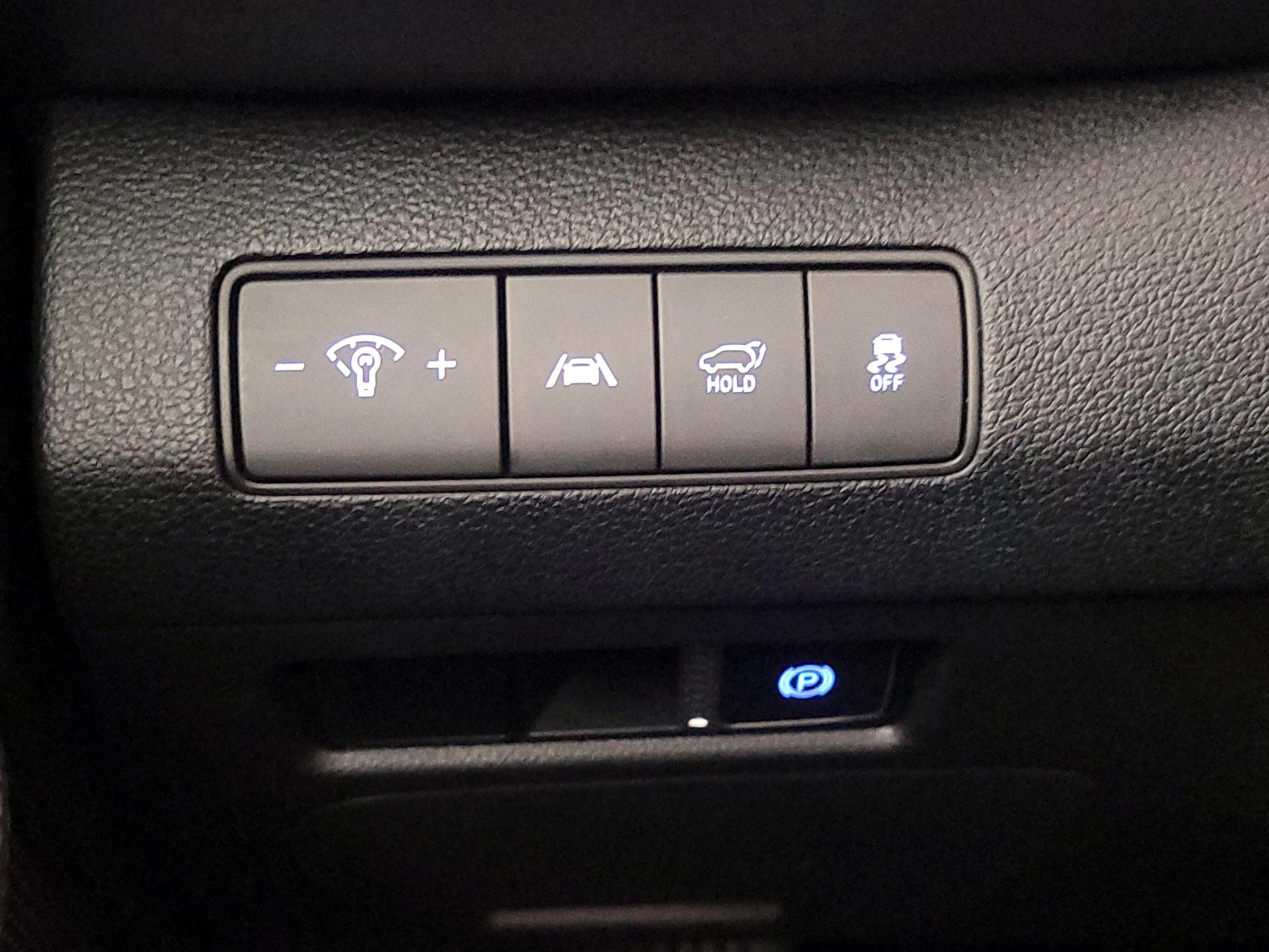 Thumbnail: 2023 Hyundai Santa Fe - 13