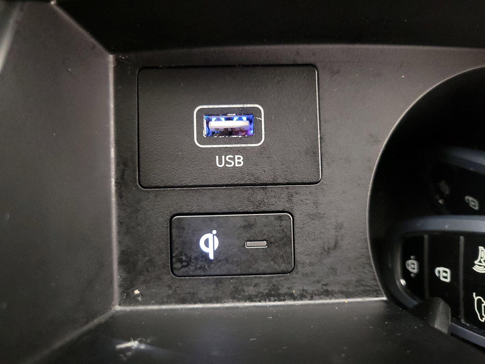 Thumbnail: 2023 Hyundai Santa Fe - 19