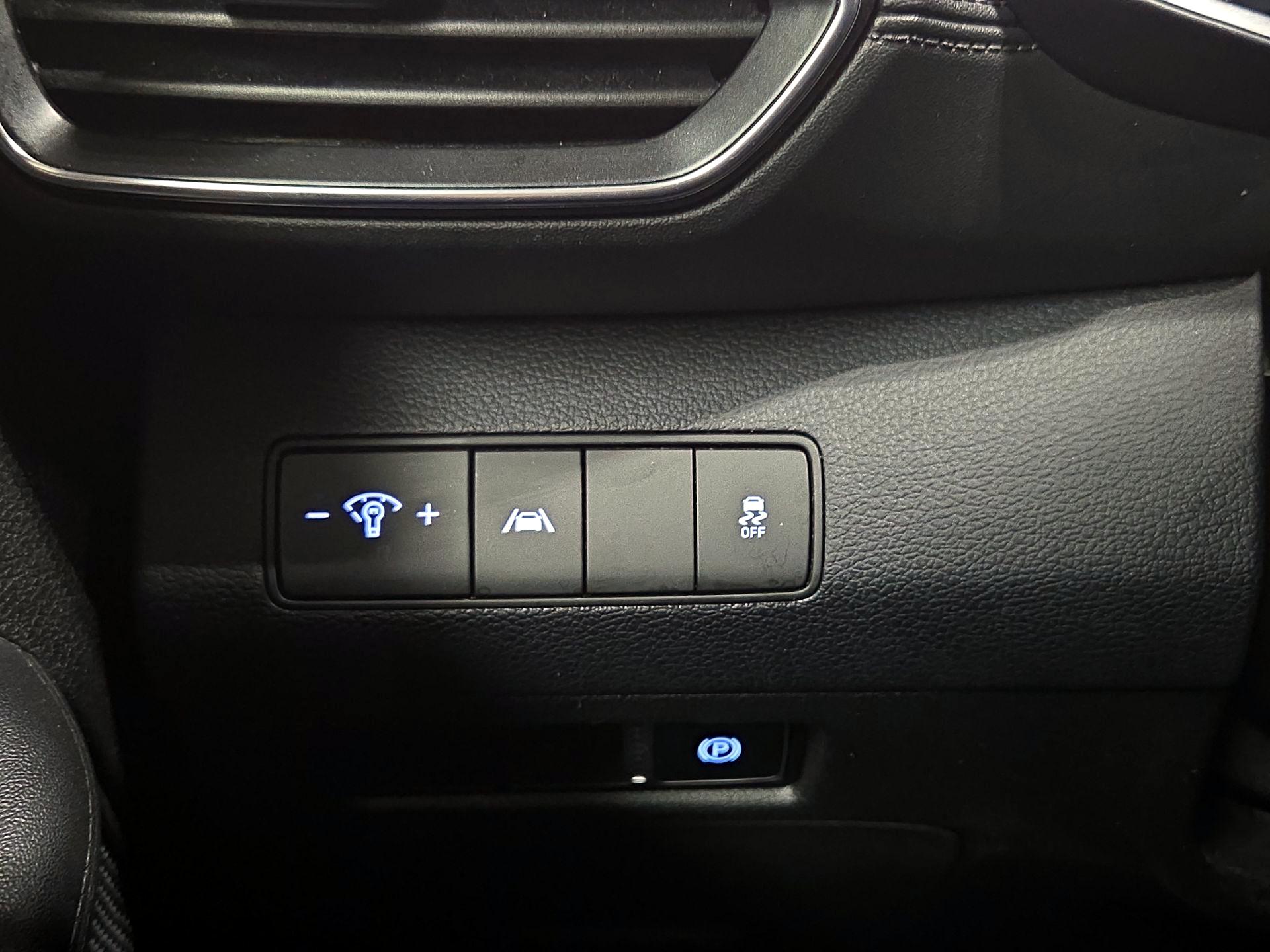 Thumbnail: 2023 Hyundai Santa Fe - 13