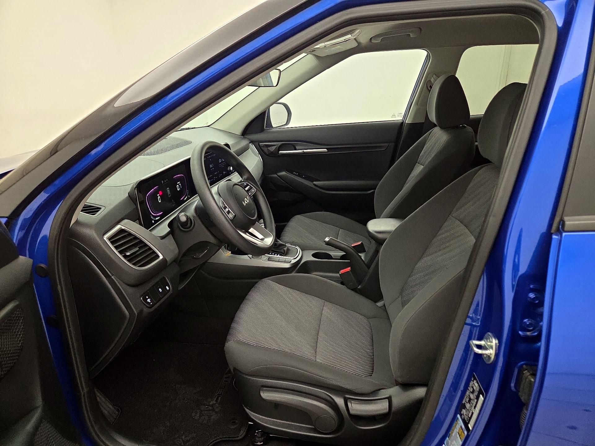 Thumbnail: 2024 Kia Seltos - 11