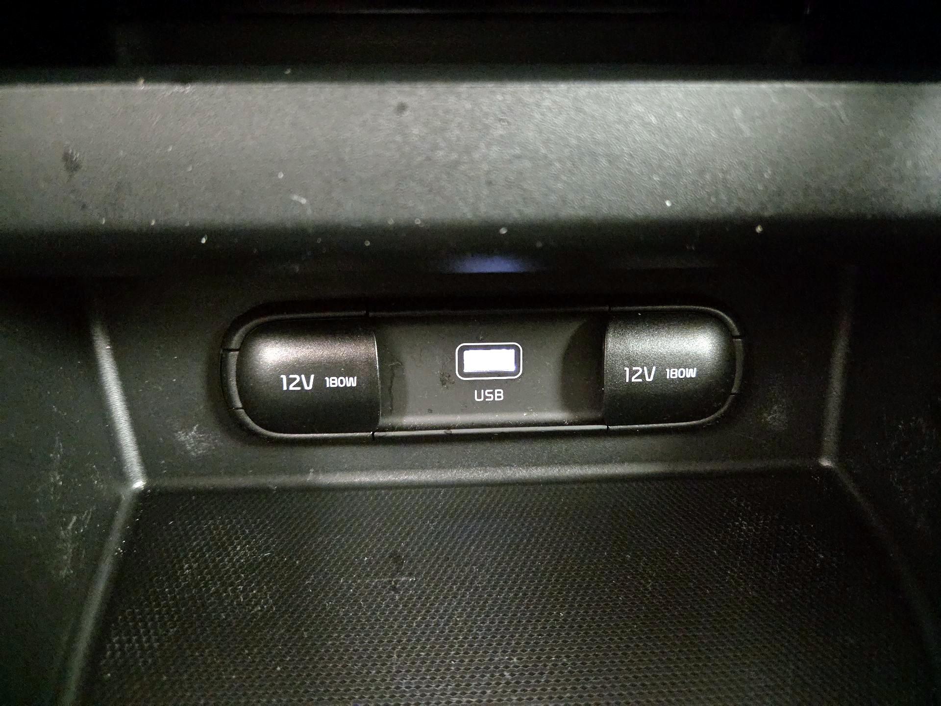 Thumbnail: 2024 Kia Seltos - 18