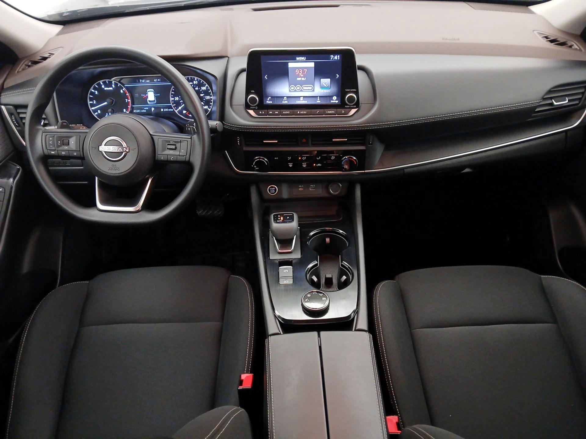 Thumbnail: 2023 Nissan Rogue - 9