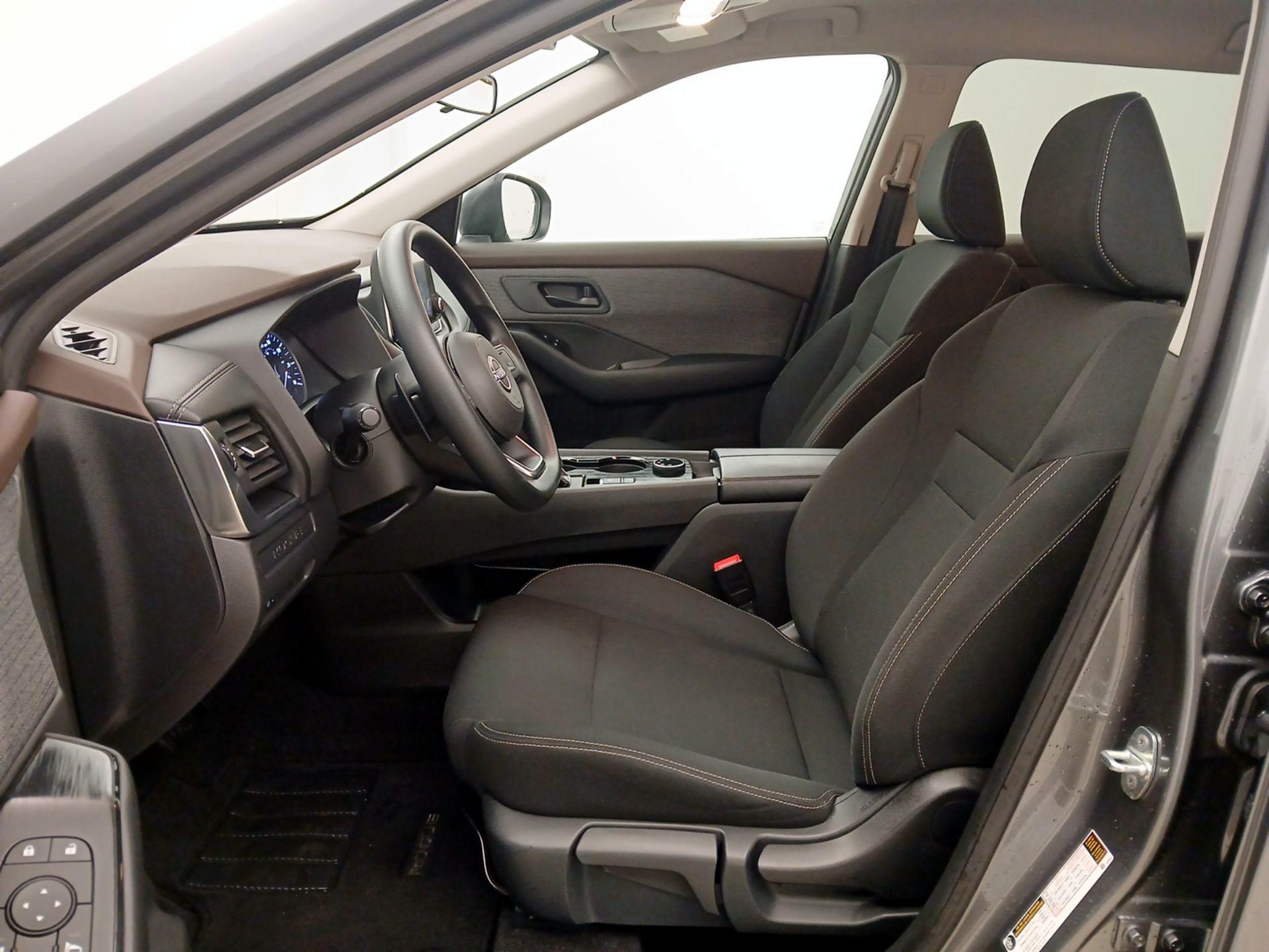 Thumbnail: 2023 Nissan Rogue - 11