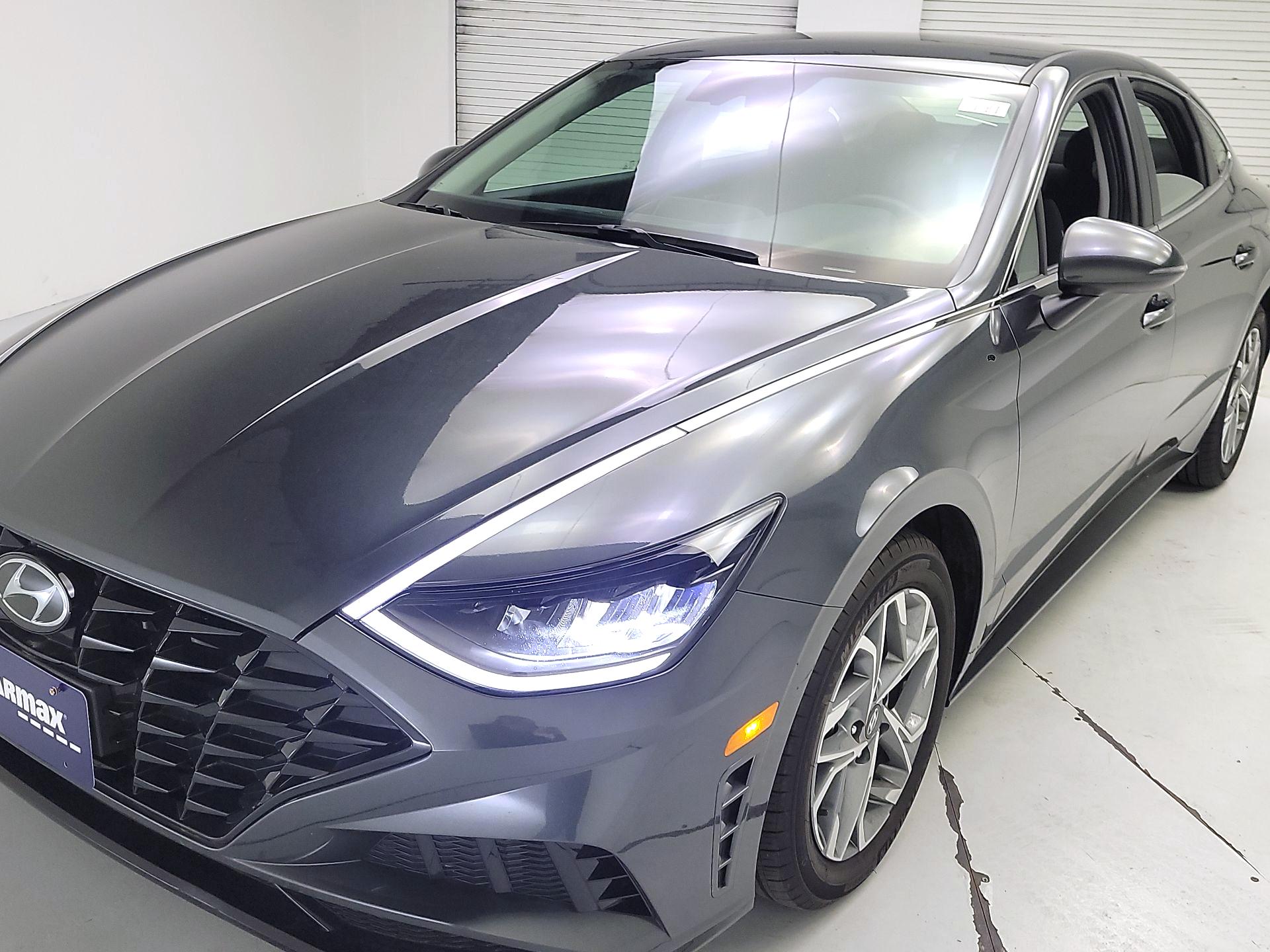 Thumbnail: 2023 Hyundai Sonata - 3