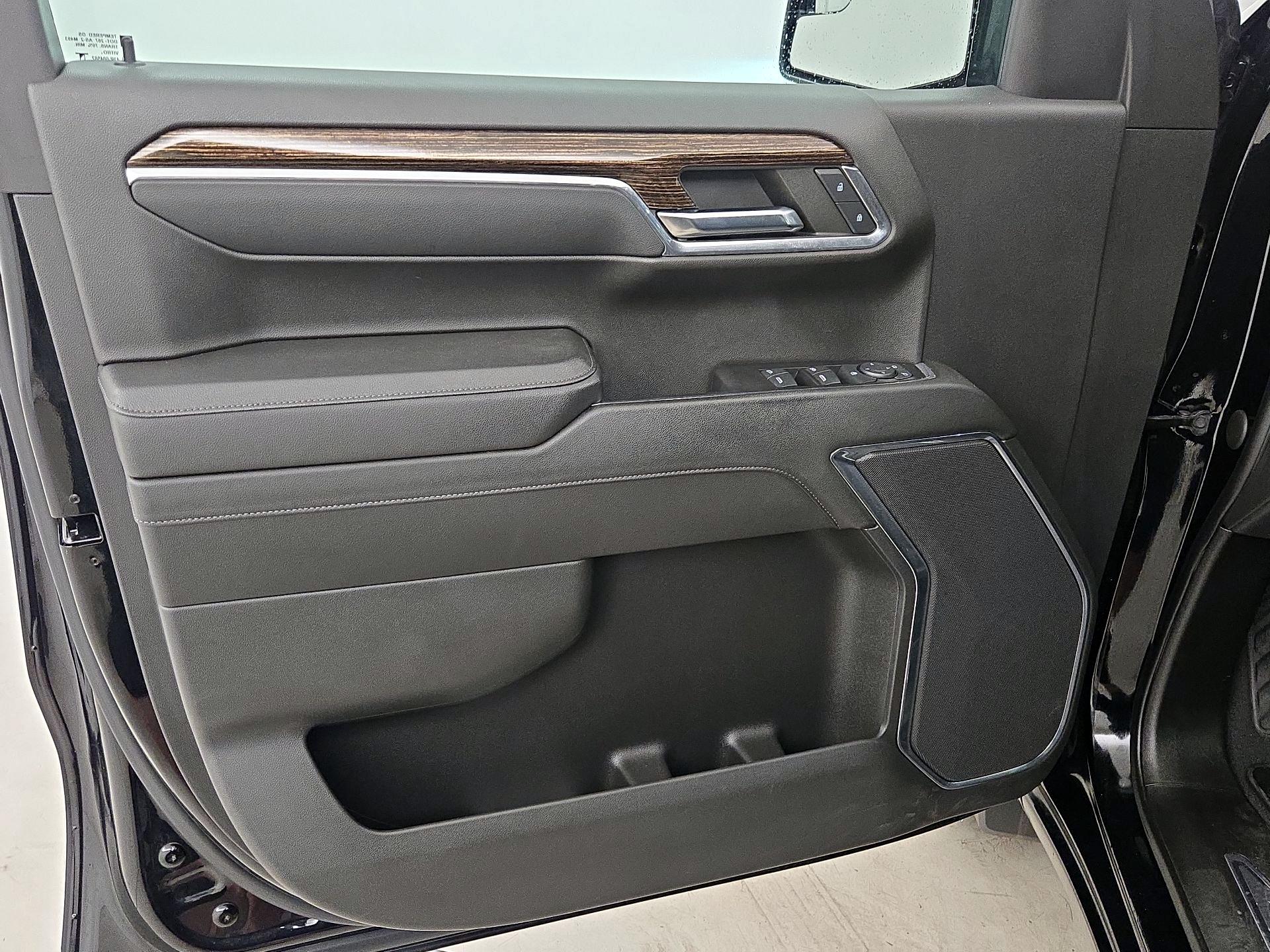 Thumbnail: 2023 GMC Sierra 1500 - 12