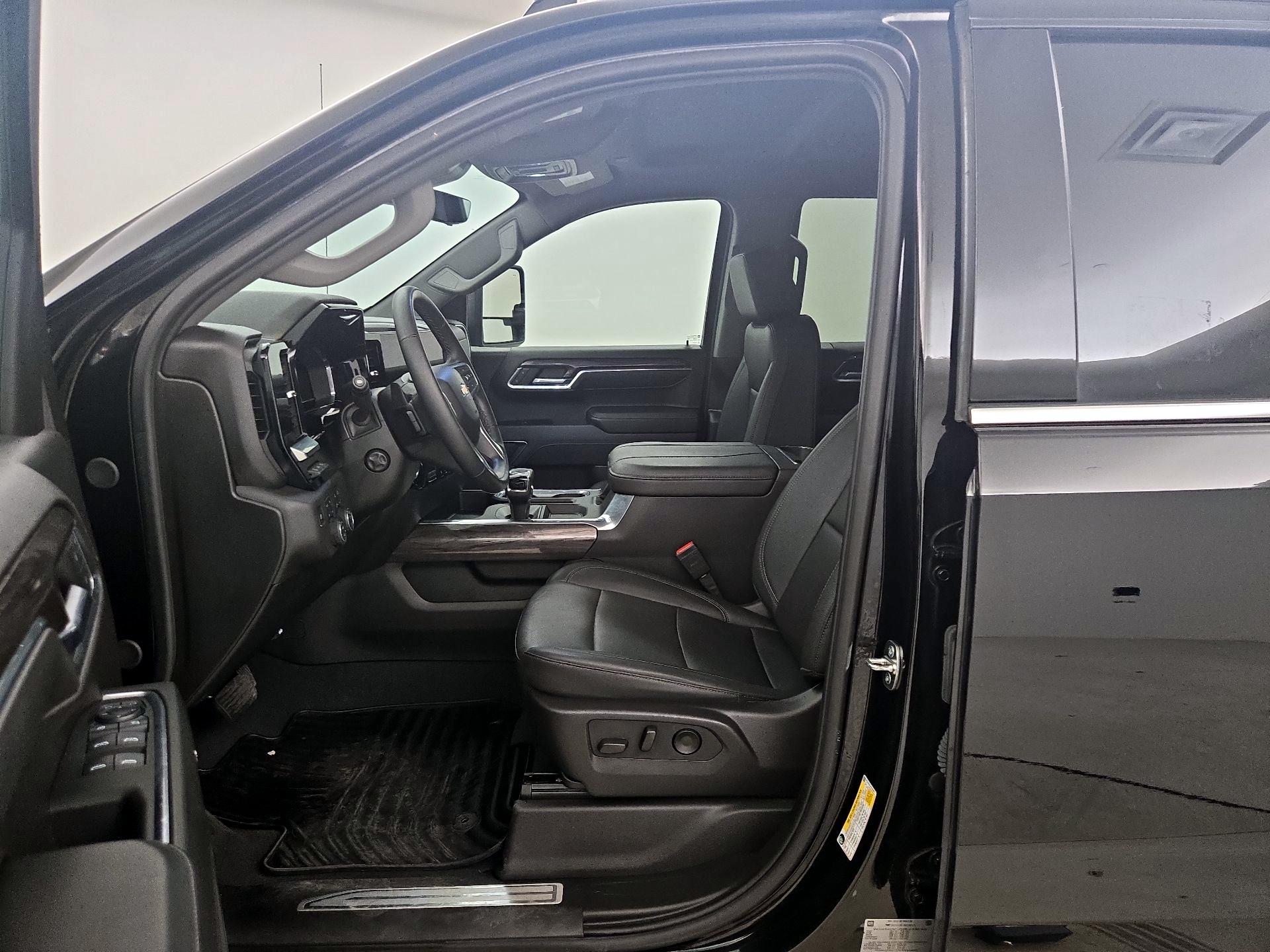 Thumbnail: 2024 Chevrolet Silverado 1500 - 11
