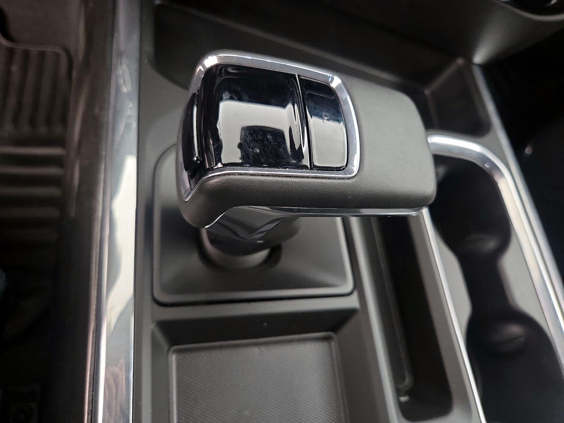 Thumbnail: 2024 Chevrolet Silverado 1500 - 17