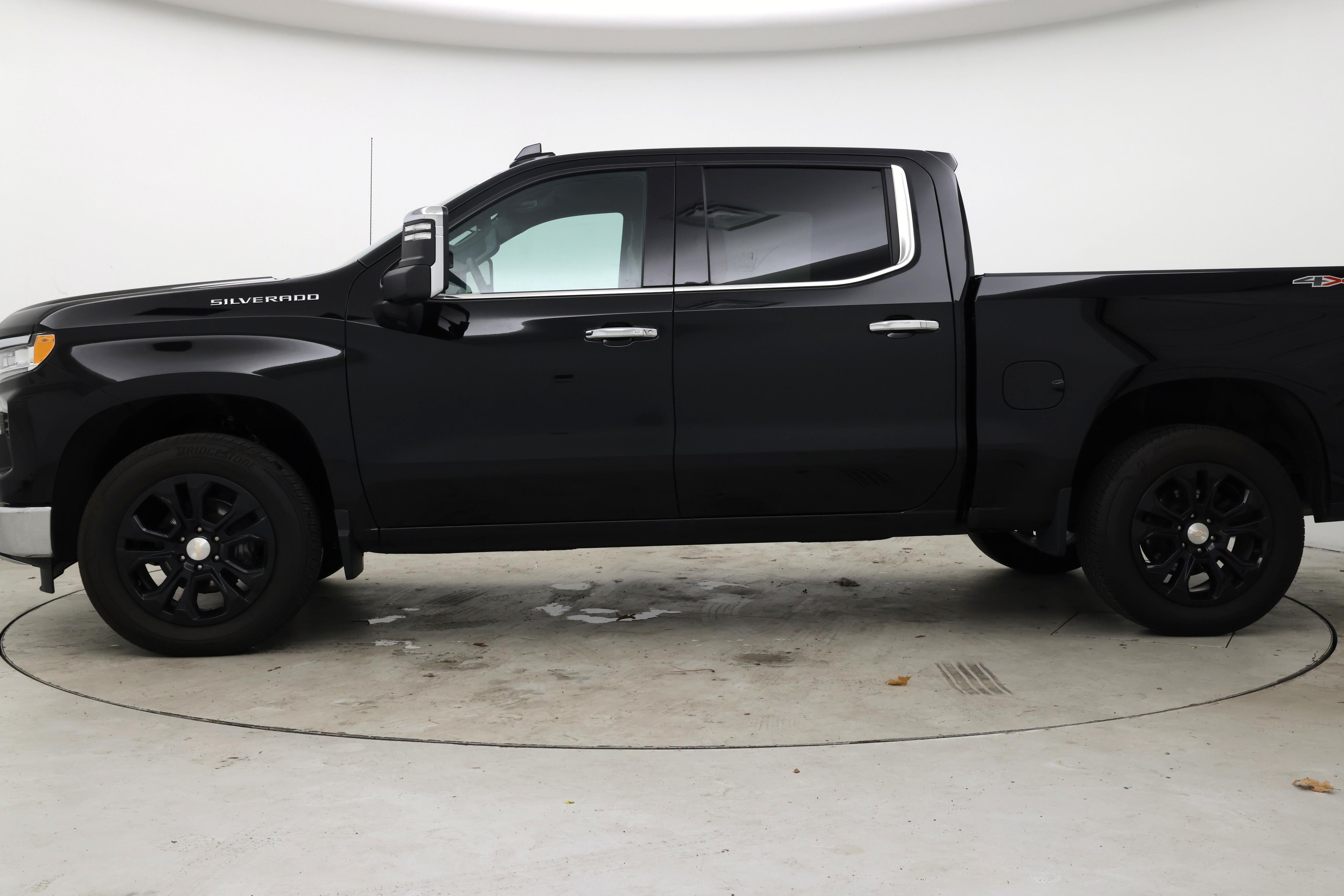Thumbnail: 2024 Chevrolet Silverado 1500 - 3