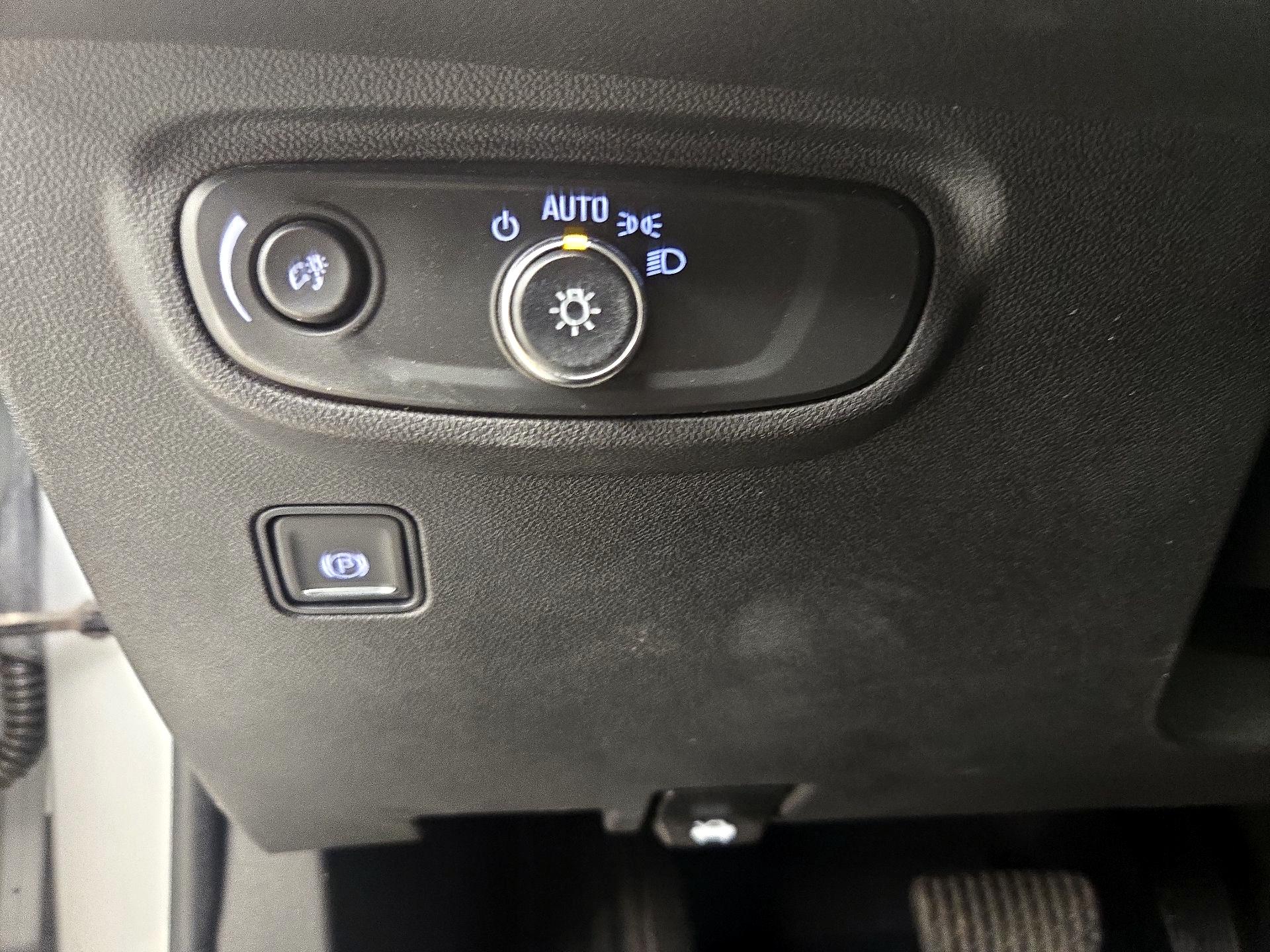 Thumbnail: 2022 GMC Terrain - 13