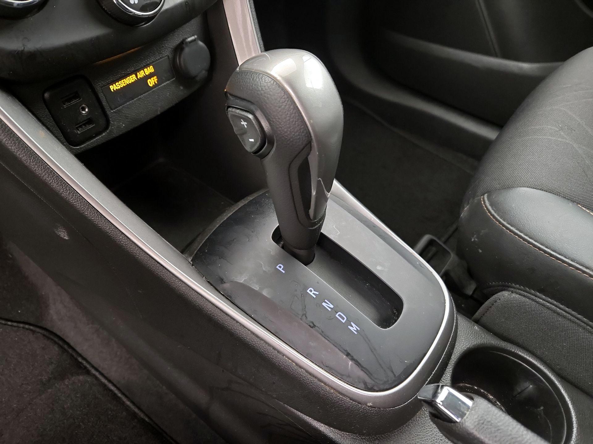 Thumbnail: 2022 Chevrolet Trax - 17