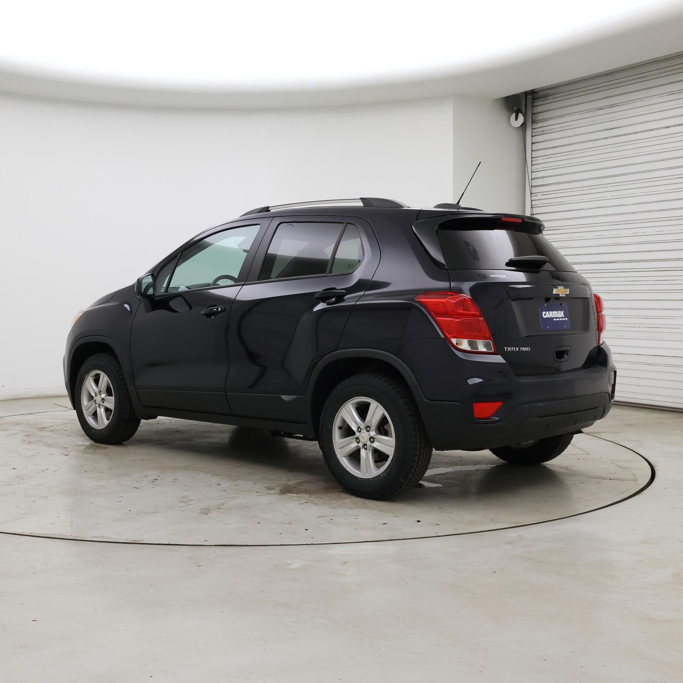 Thumbnail: 2022 Chevrolet Trax - 2