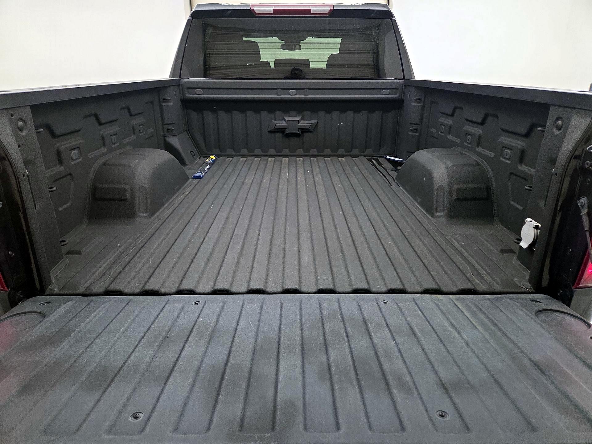 Thumbnail: 2023 Chevrolet Silverado 1500 - 20