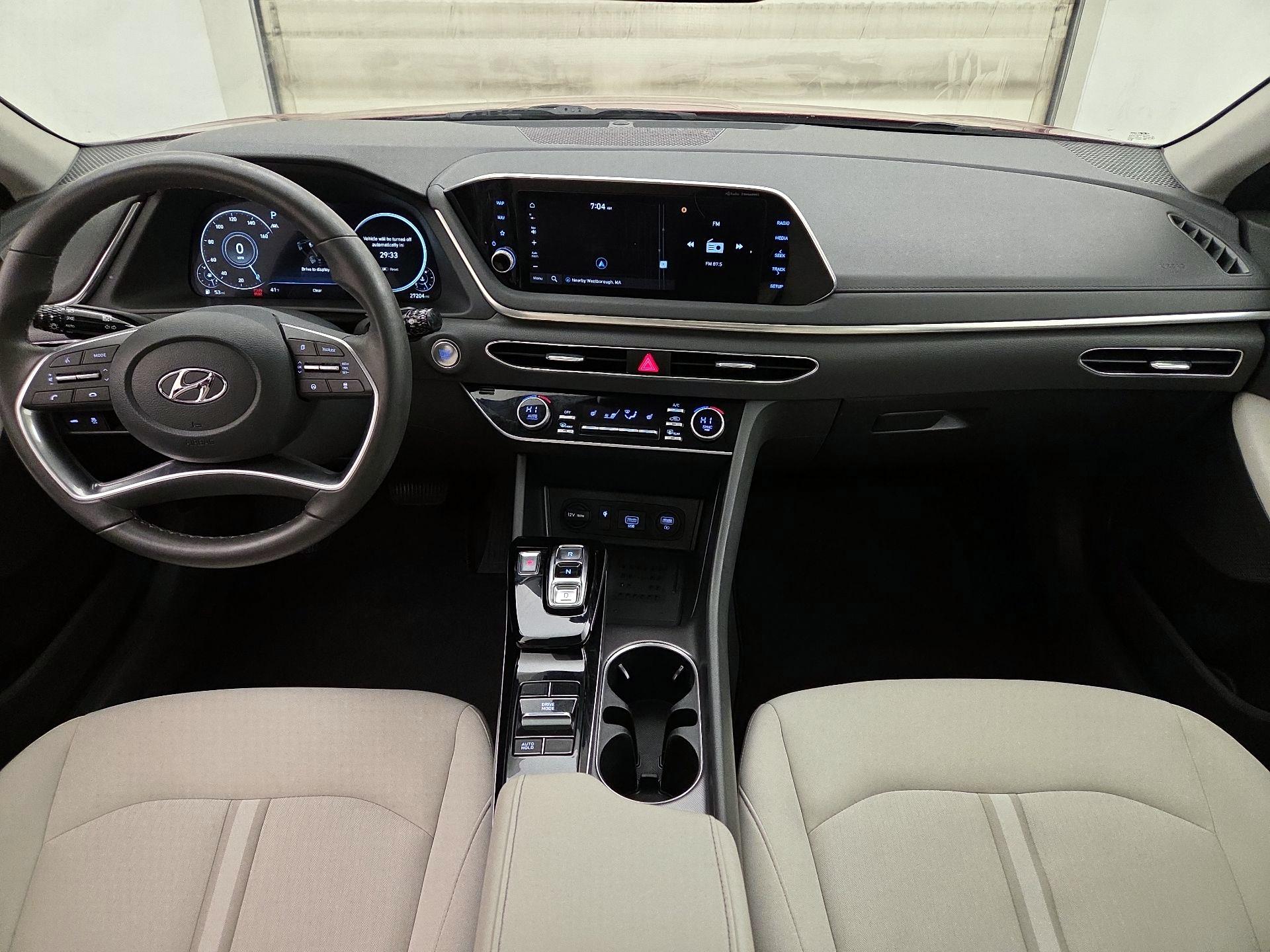 Thumbnail: 2023 Hyundai Sonata - 9