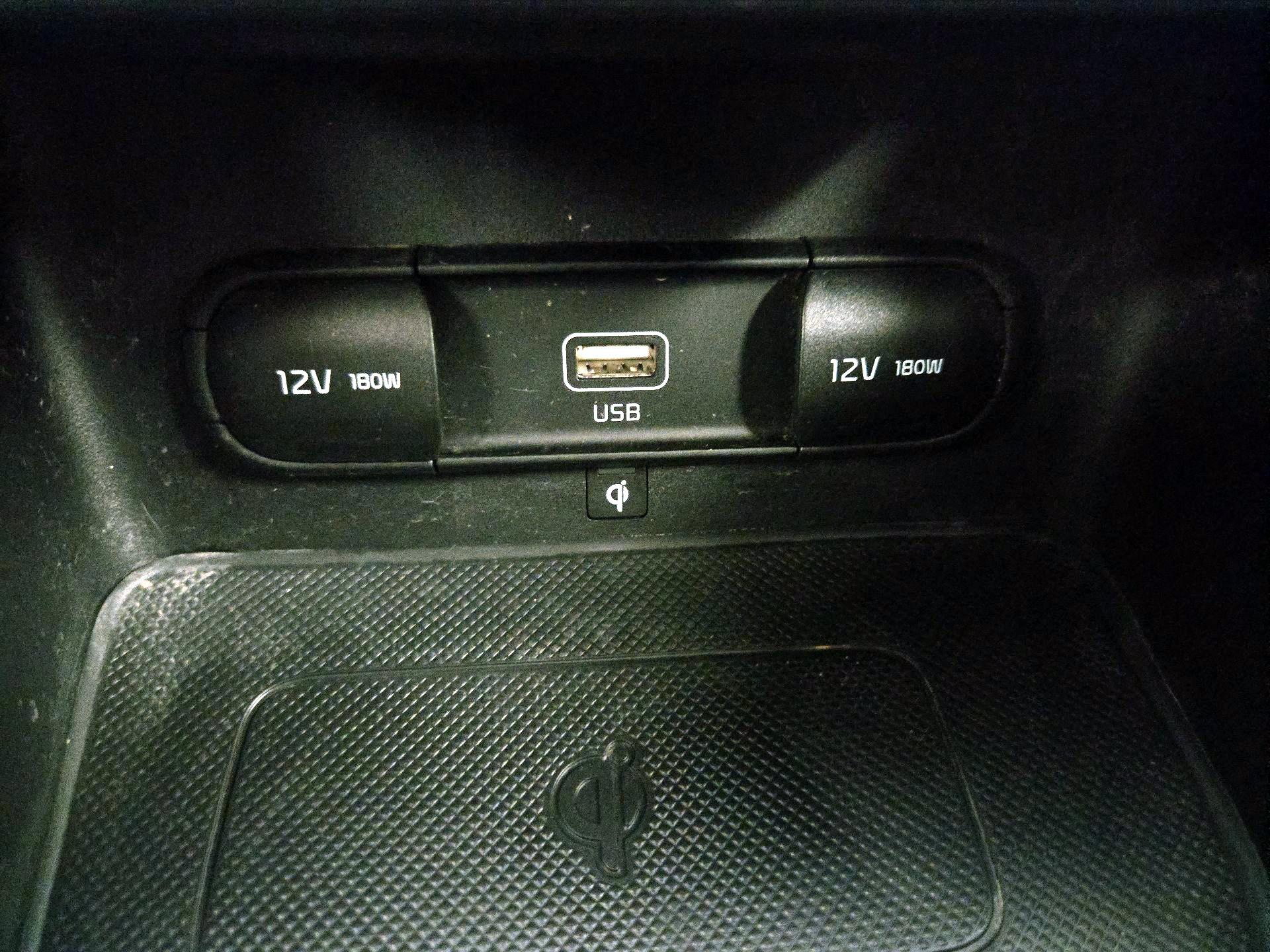 Thumbnail: 2020 Kia Sportage - 19